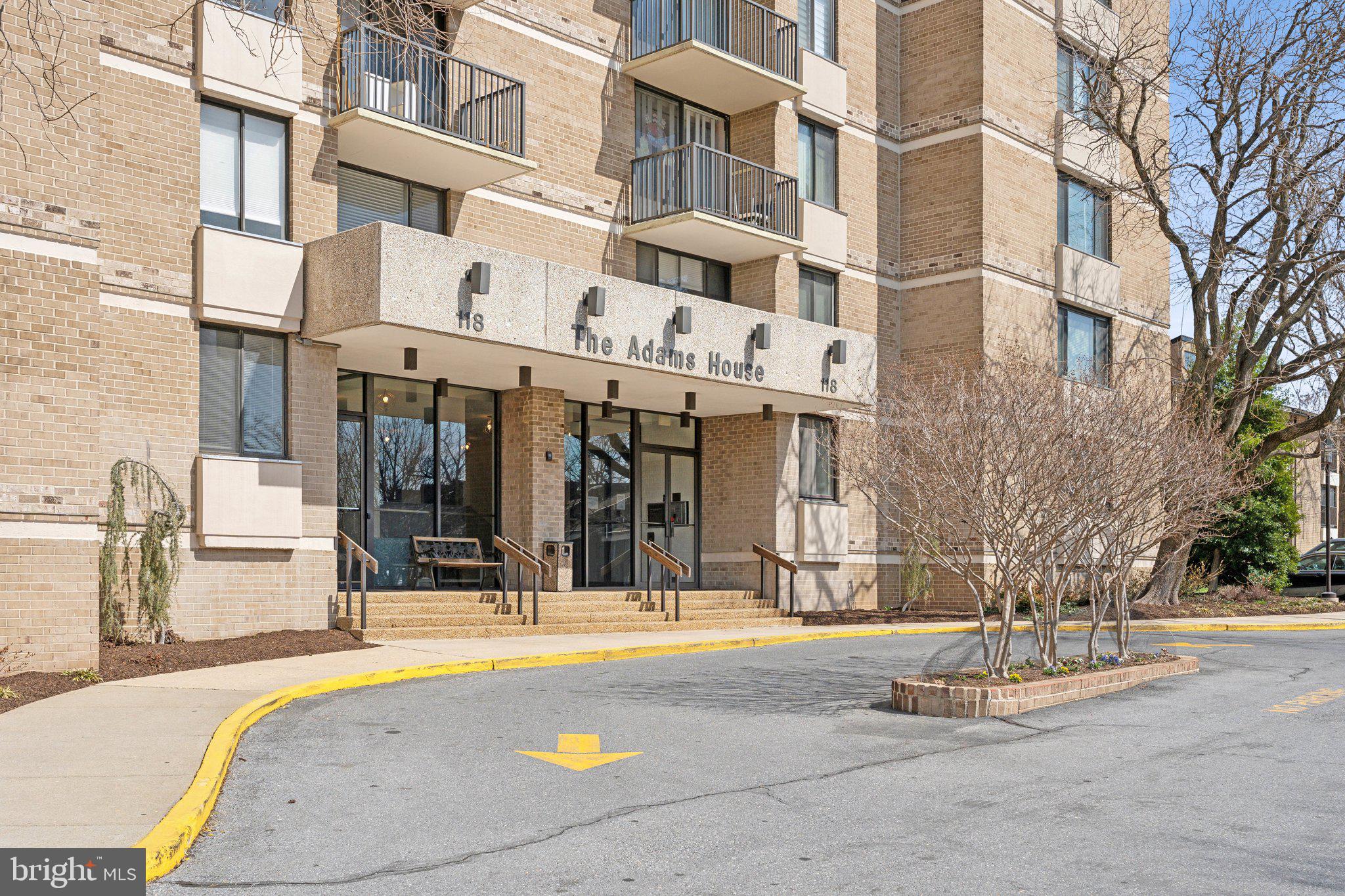 118 MONROE STREET 118-702