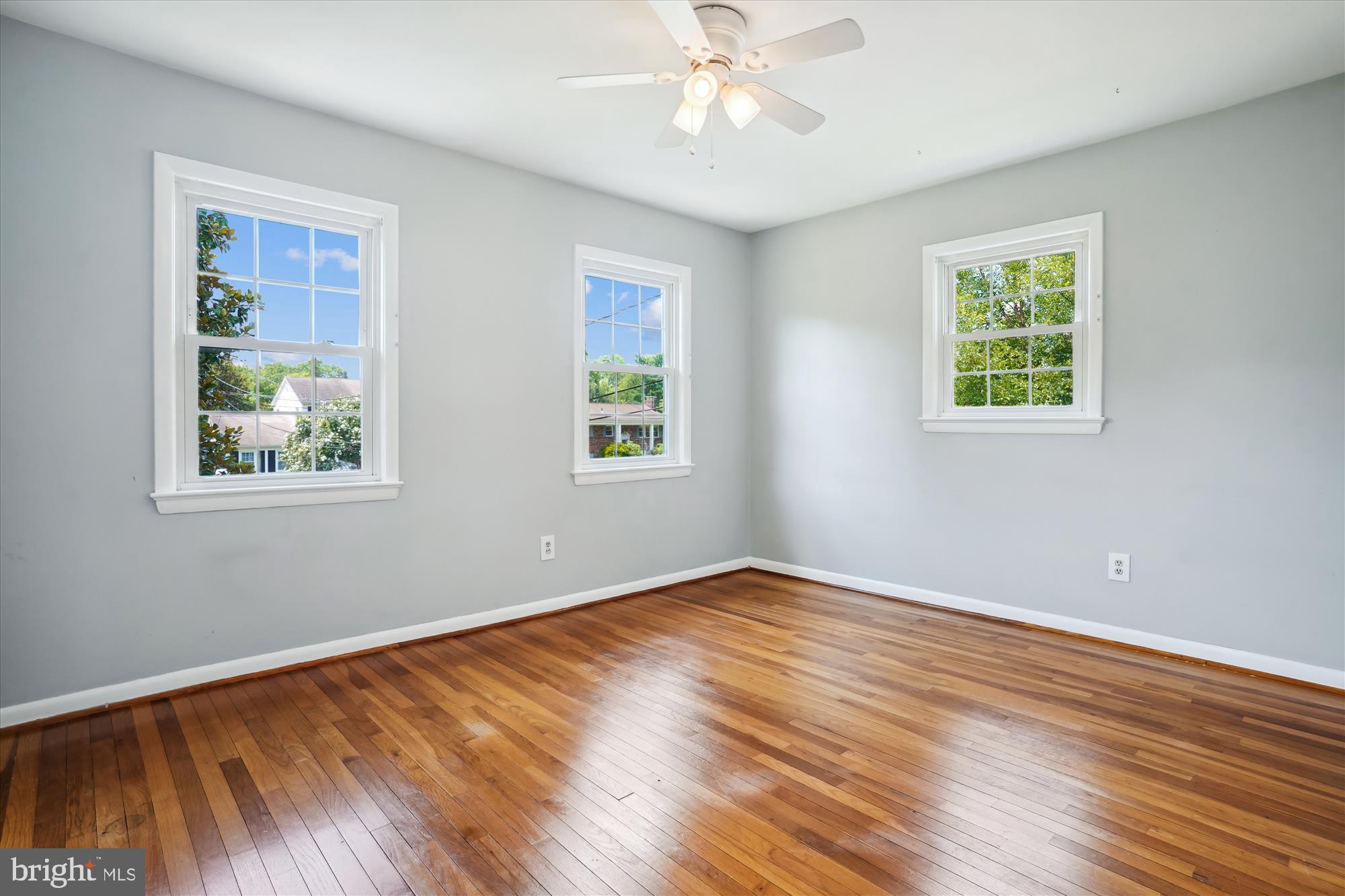 HAYFIELD FARM - Residential