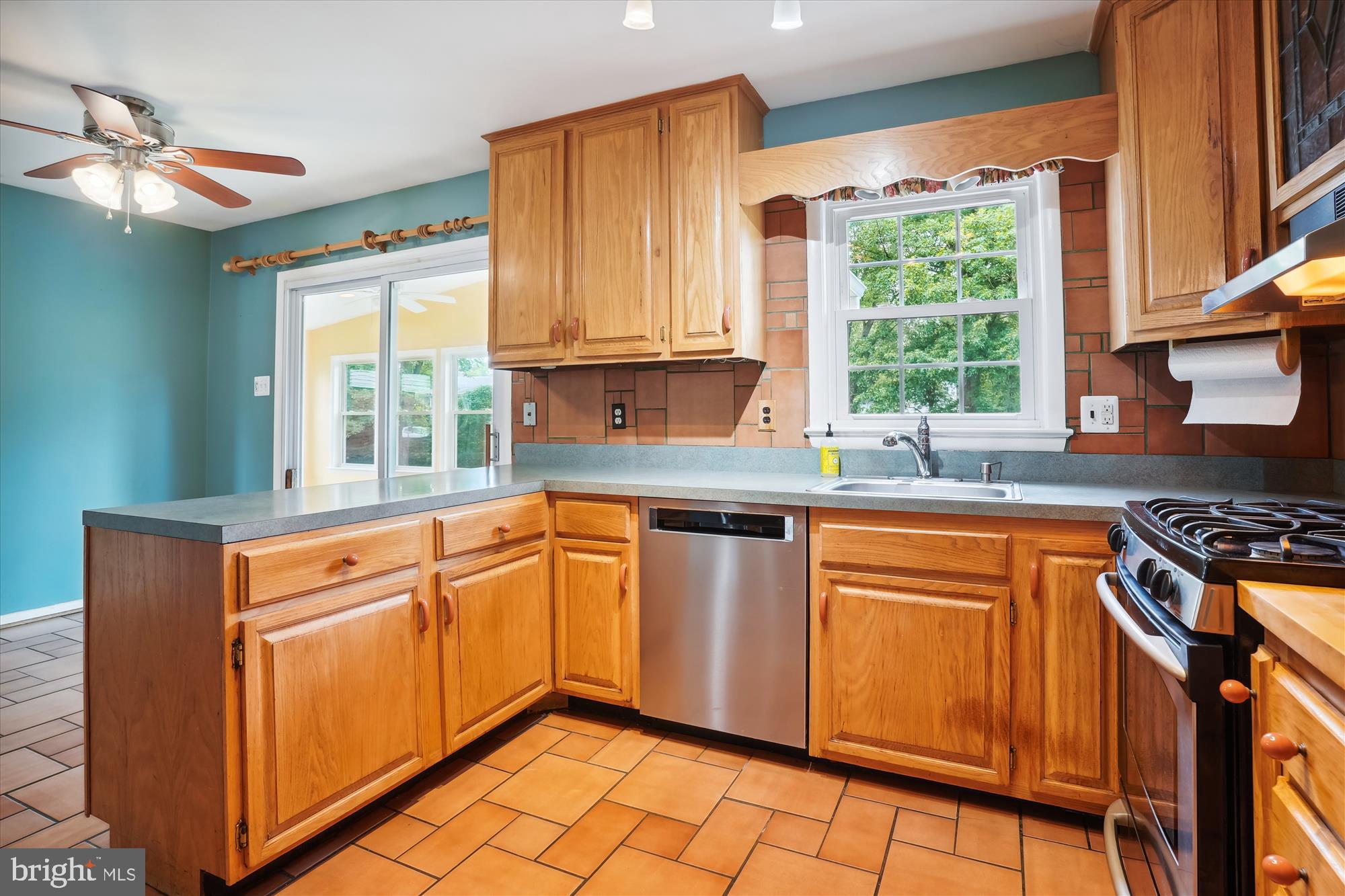 HAYFIELD FARM - Residential