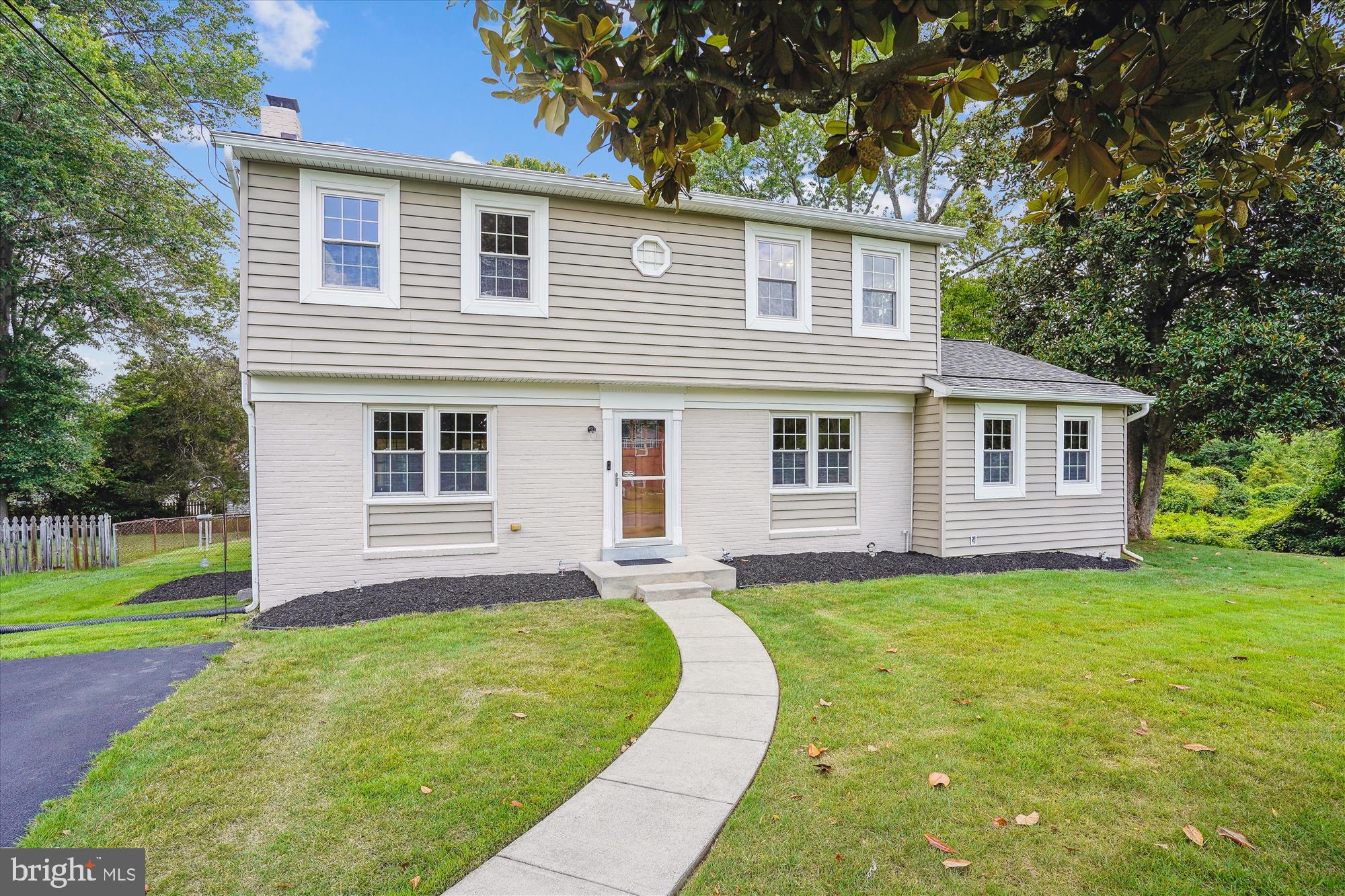 HAYFIELD FARM - Residential