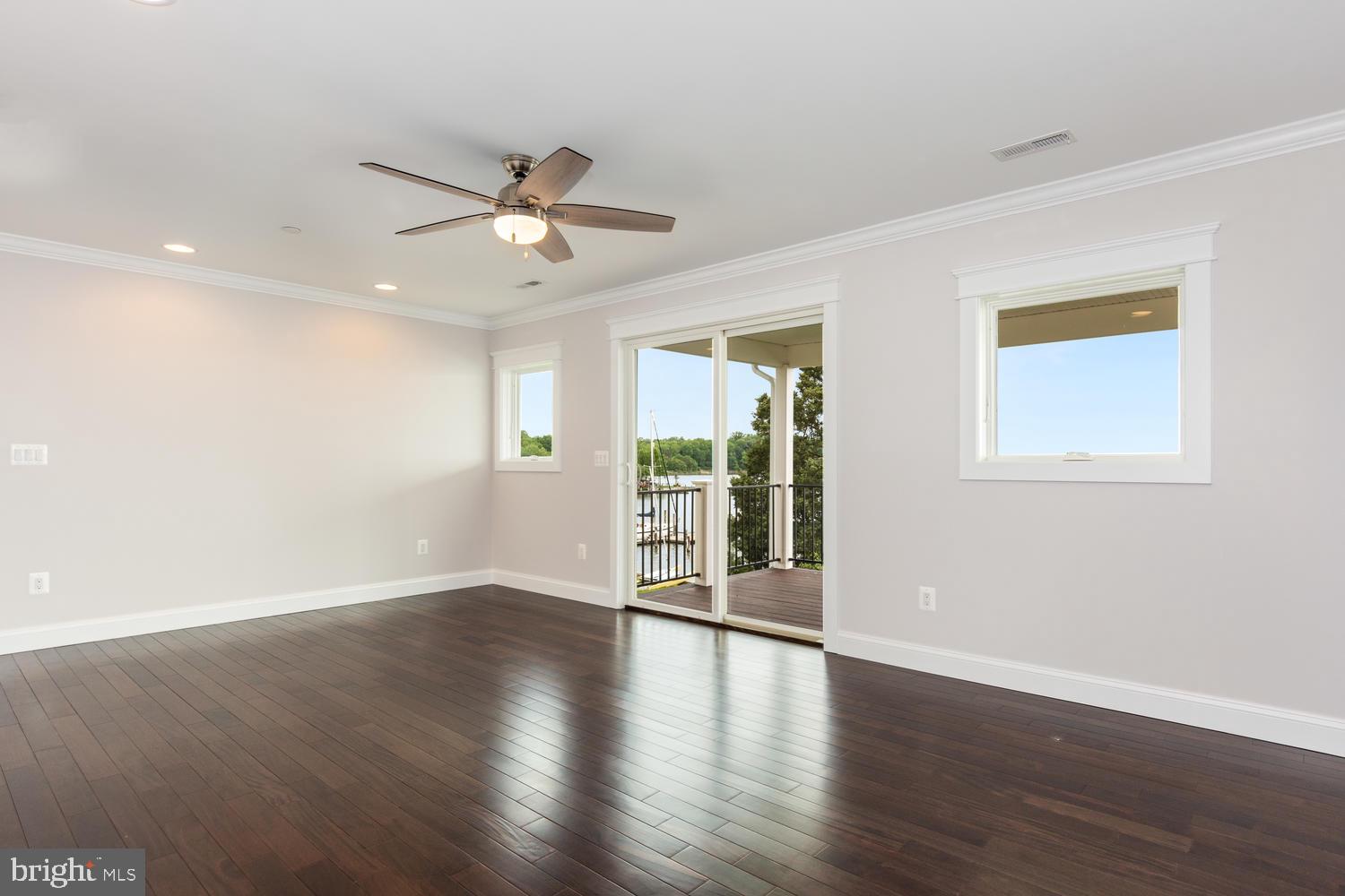 SELBY ON THE BAY - Residential