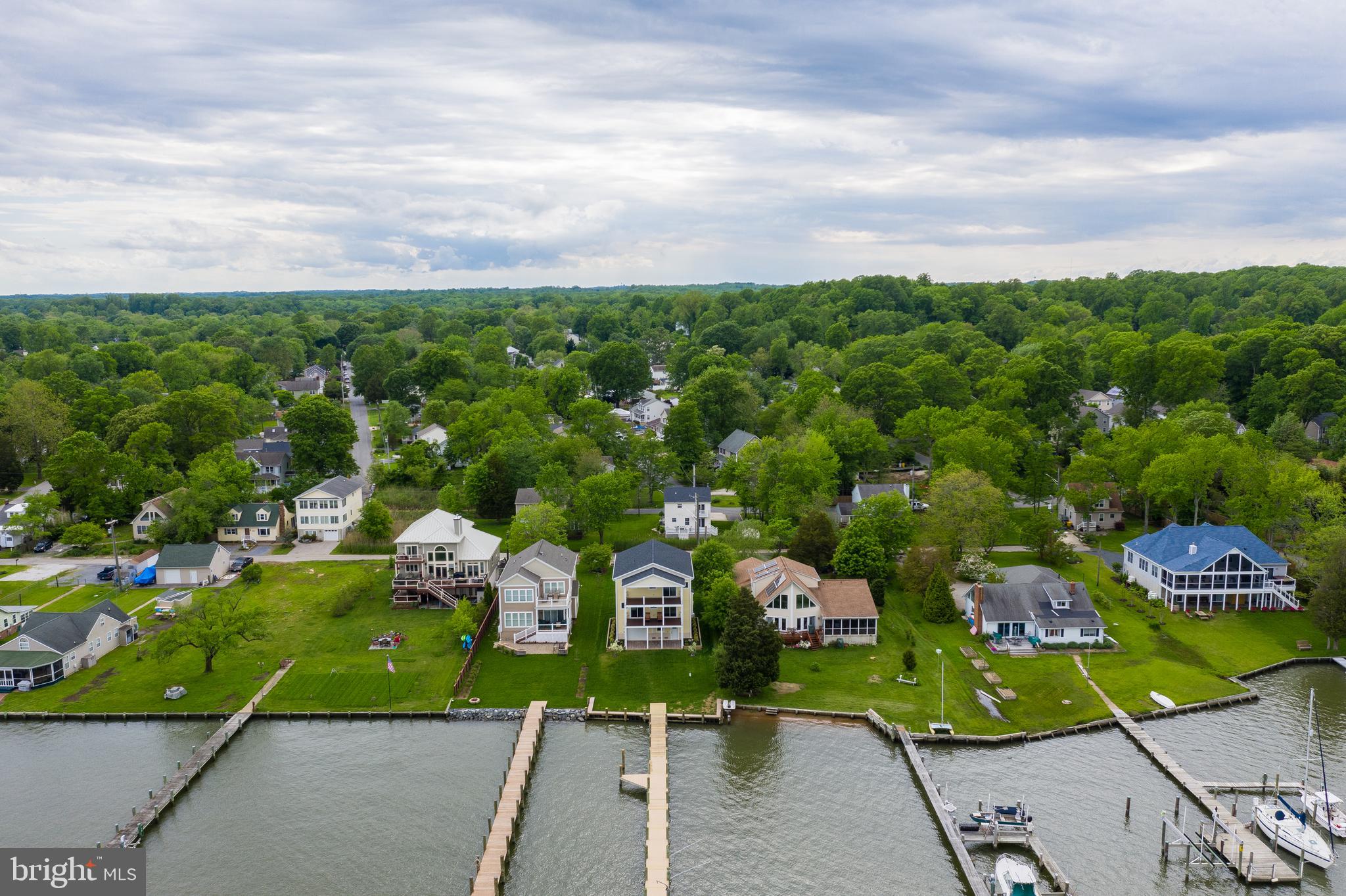SELBY ON THE BAY - Residential
