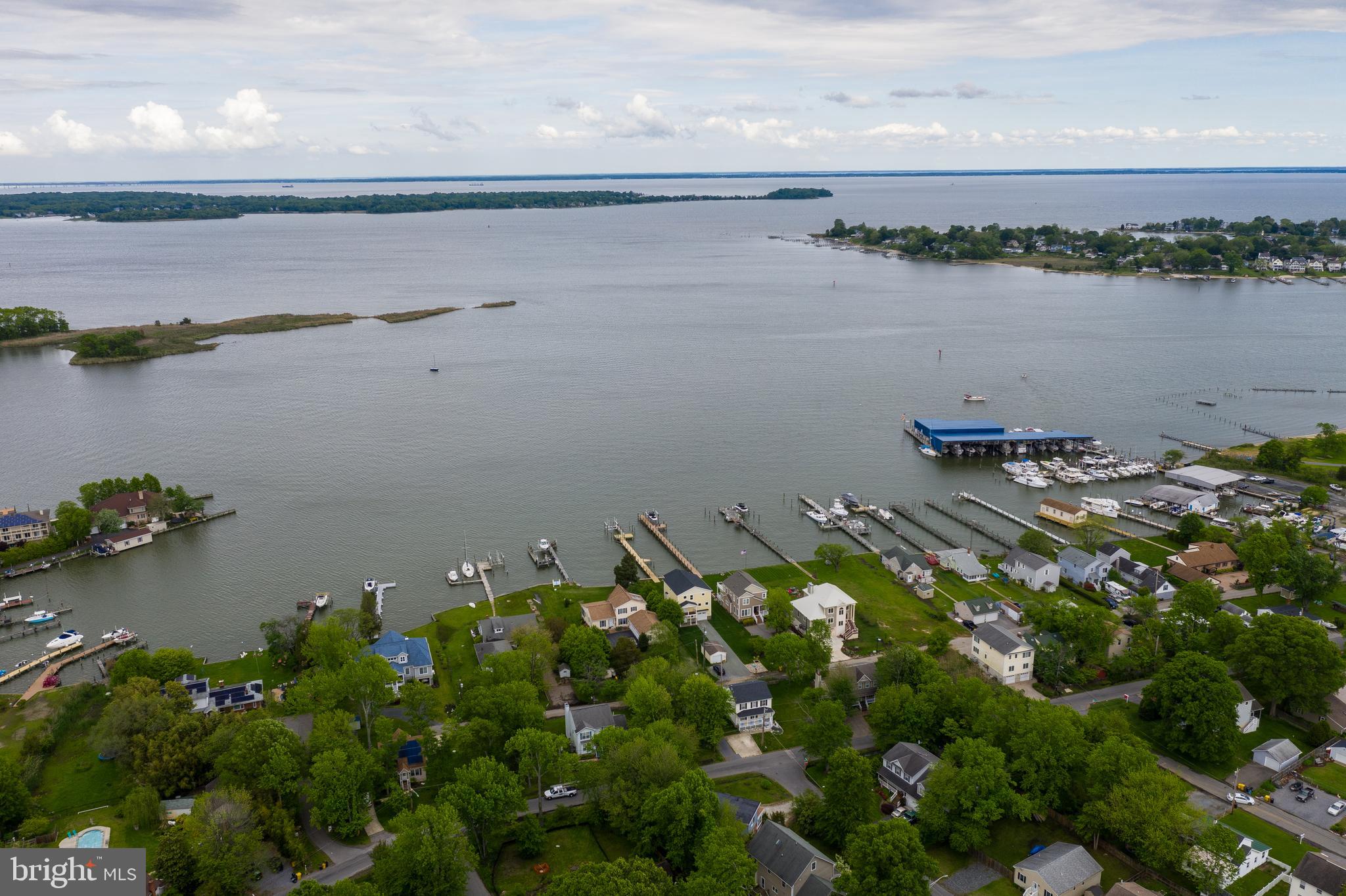 SELBY ON THE BAY - Residential