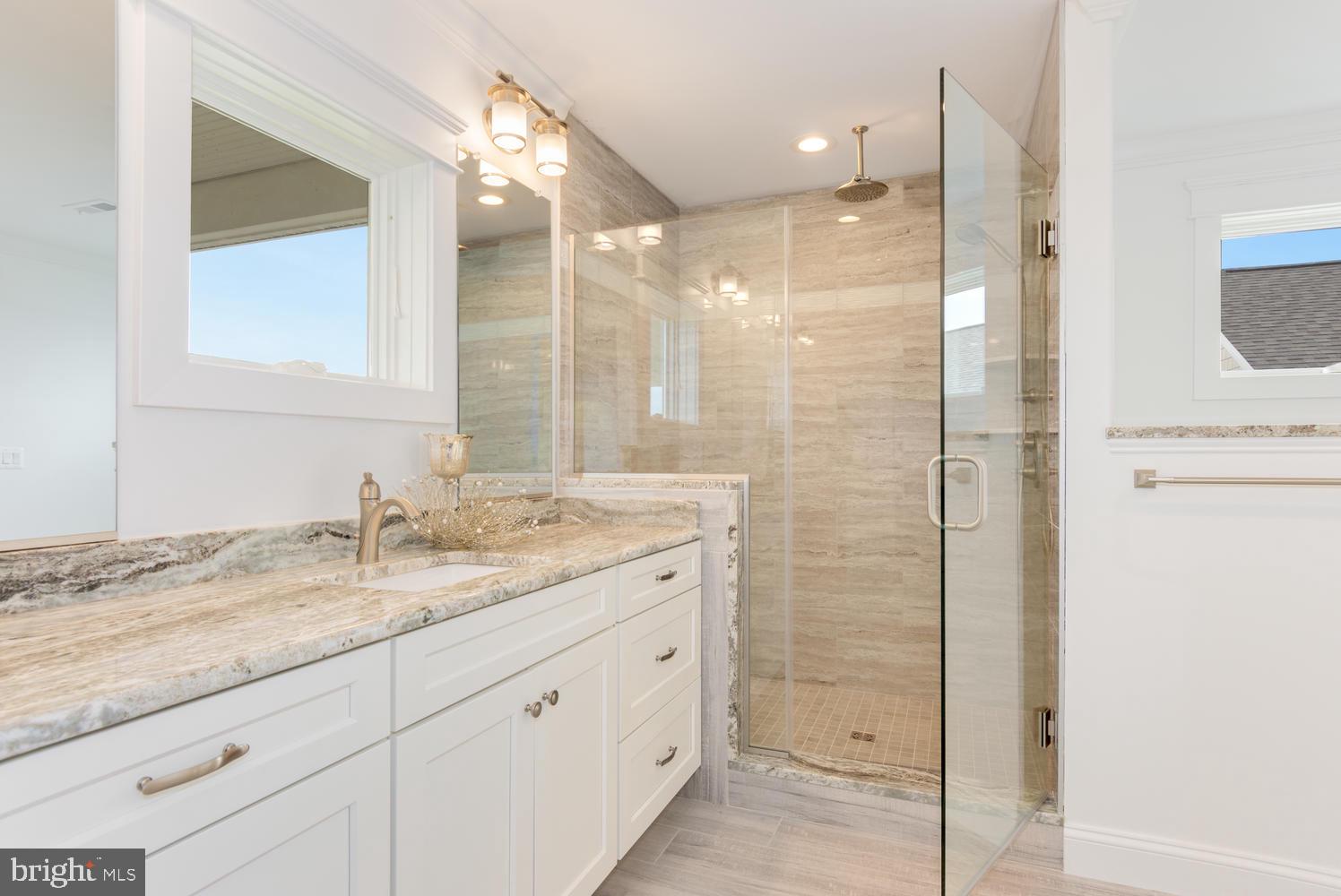 SELBY ON THE BAY - Residential