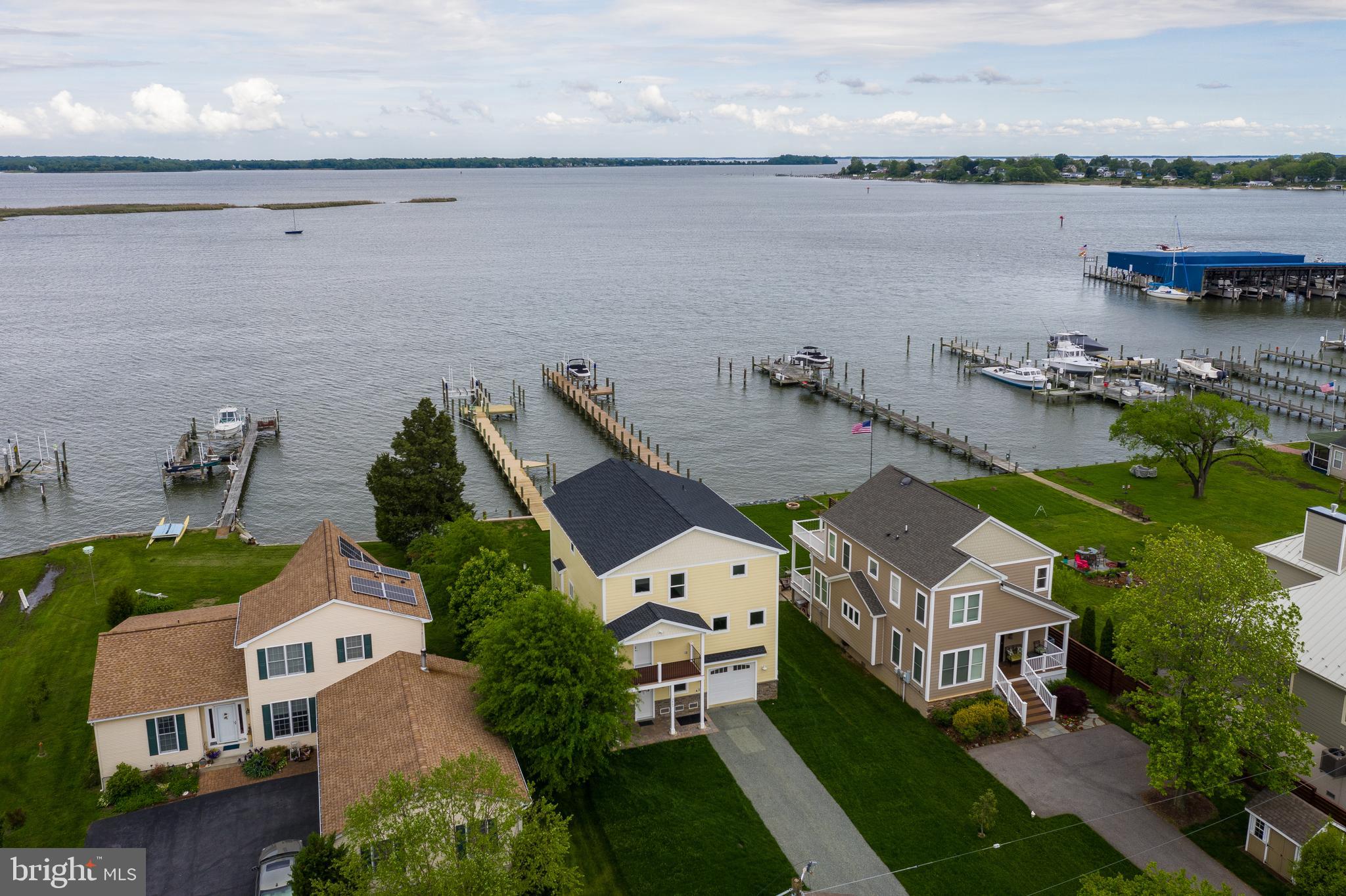 SELBY ON THE BAY - Residential