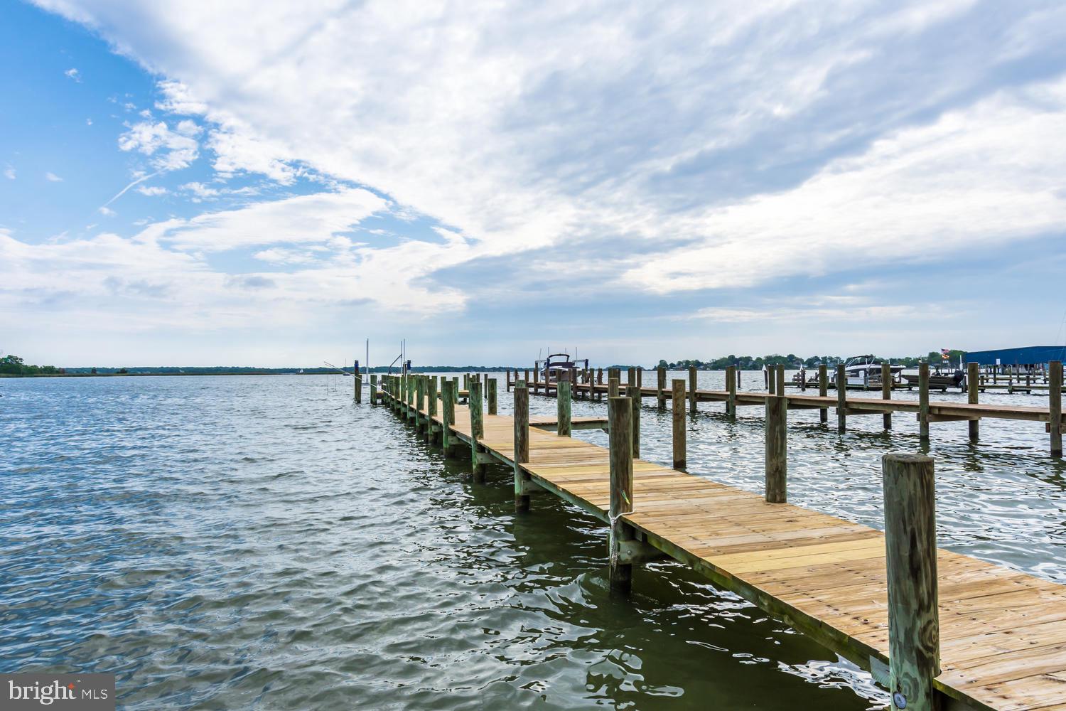 SELBY ON THE BAY - Residential