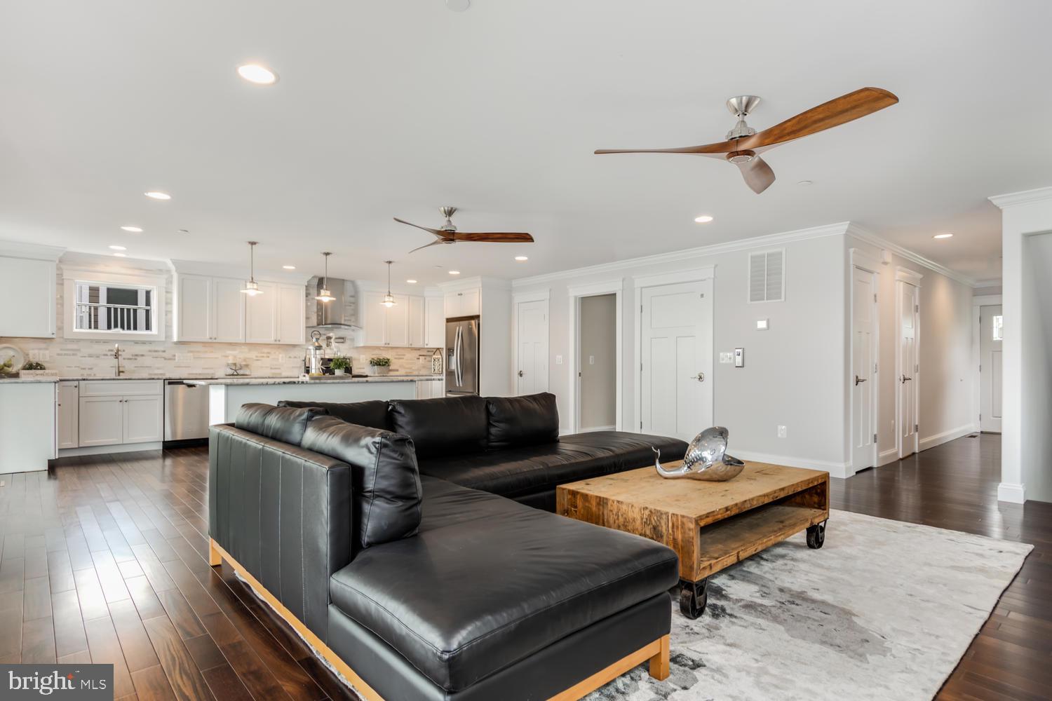 SELBY ON THE BAY - Residential