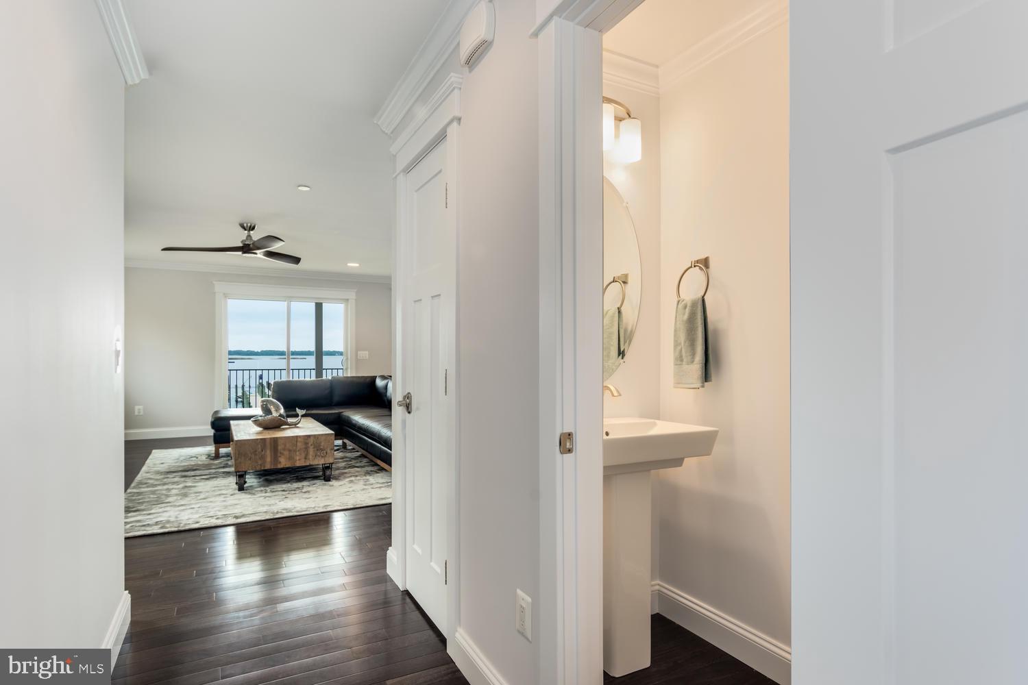 SELBY ON THE BAY - Residential