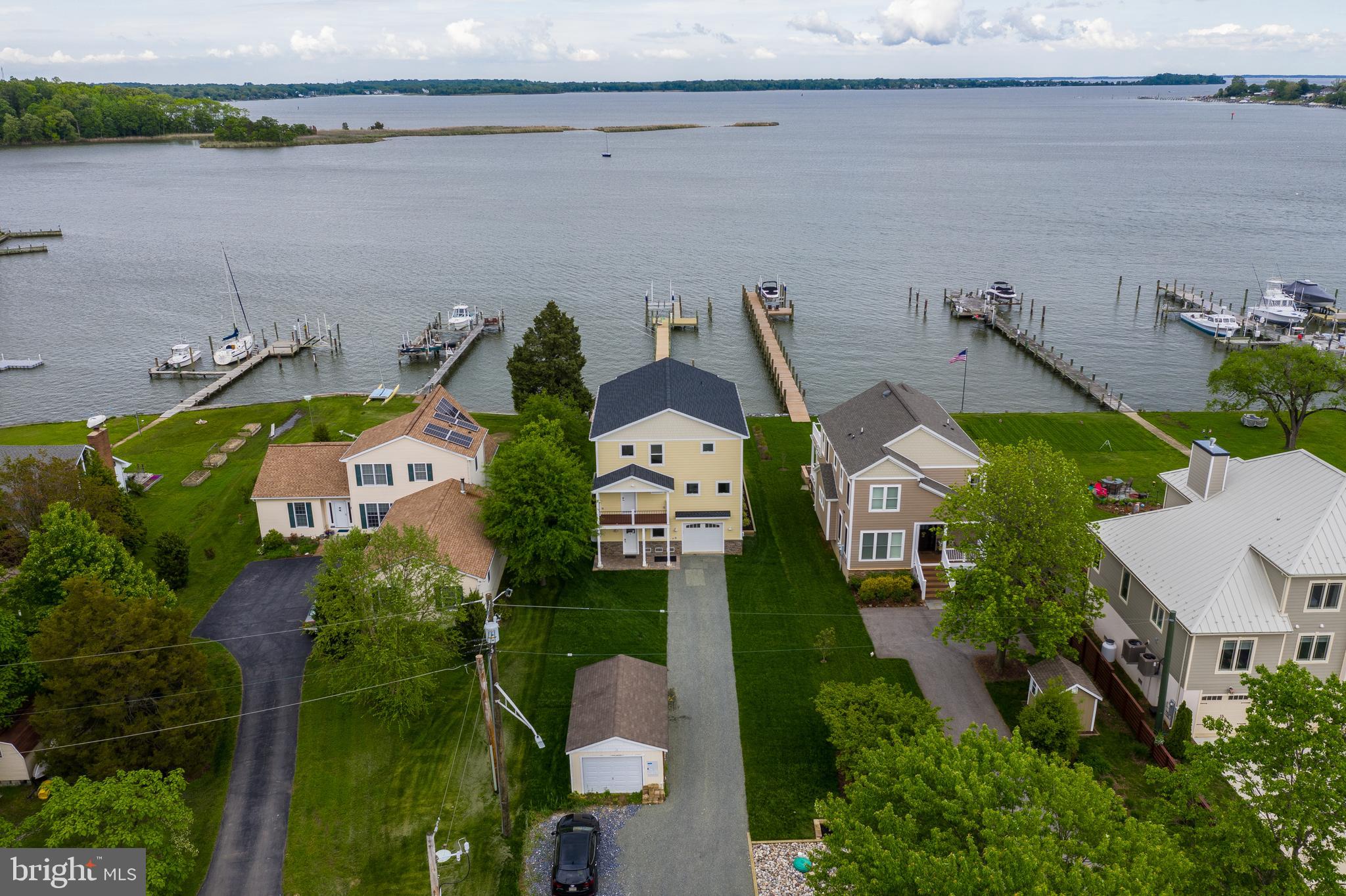 SELBY ON THE BAY - Residential