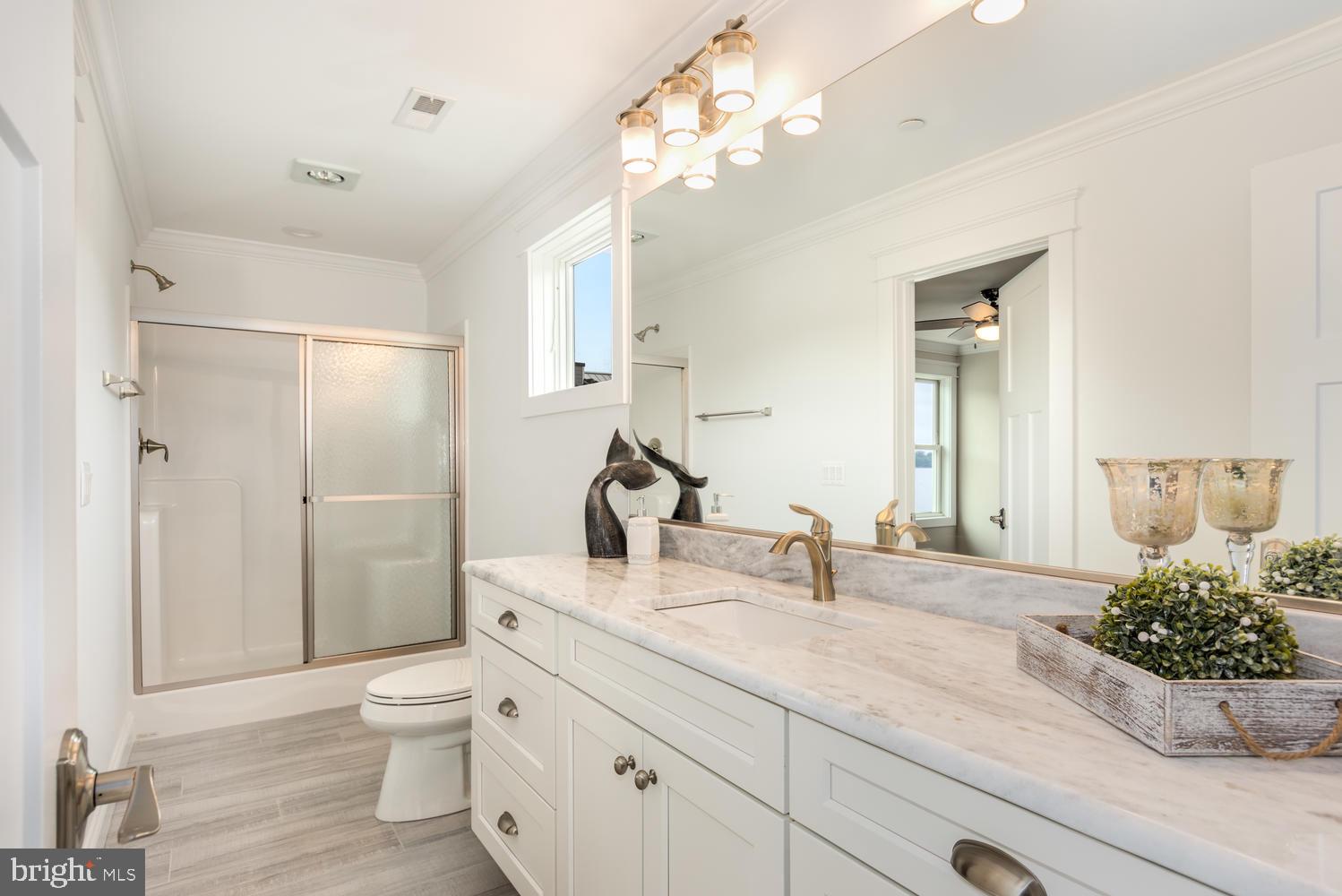 SELBY ON THE BAY - Residential