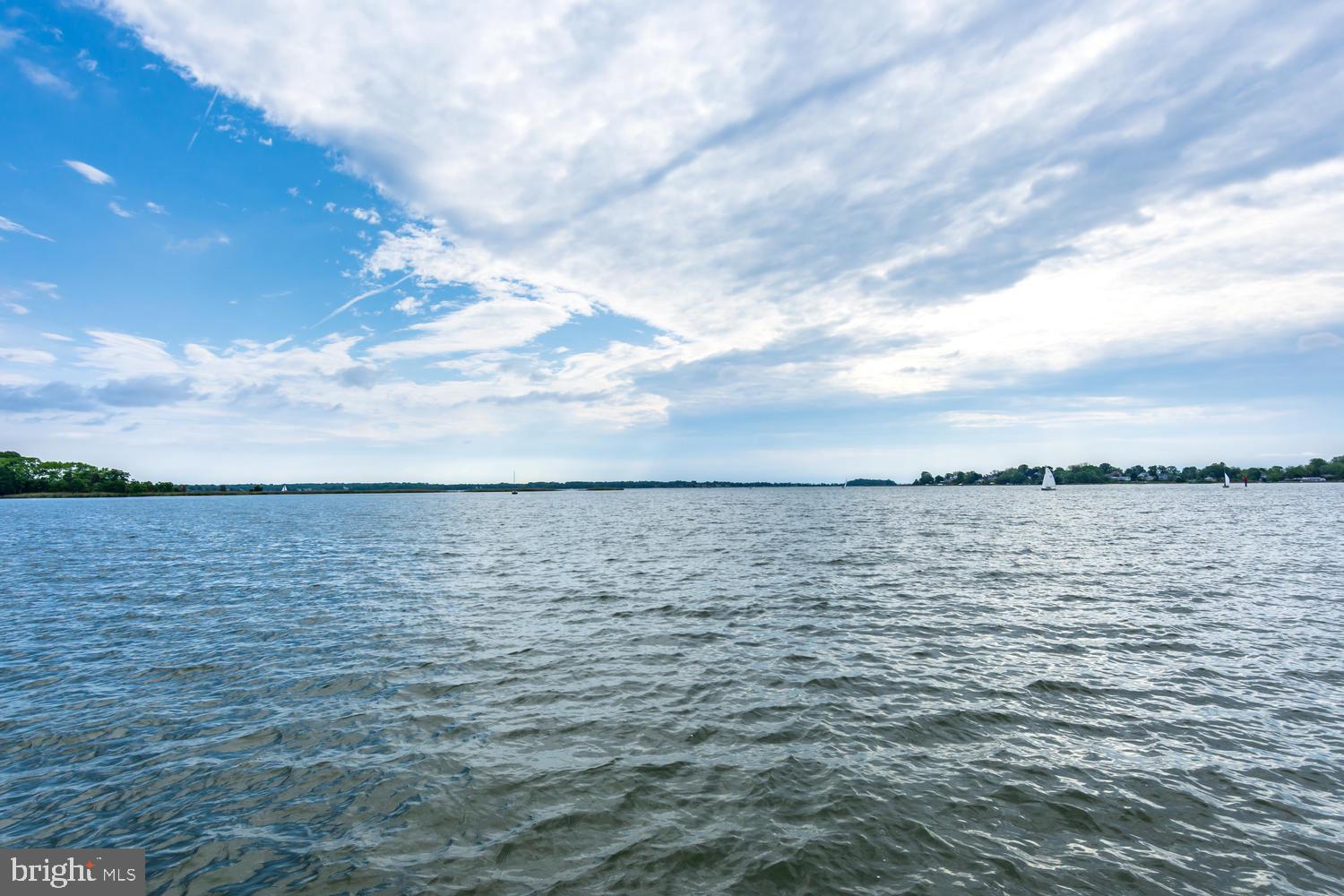 SELBY ON THE BAY - Residential