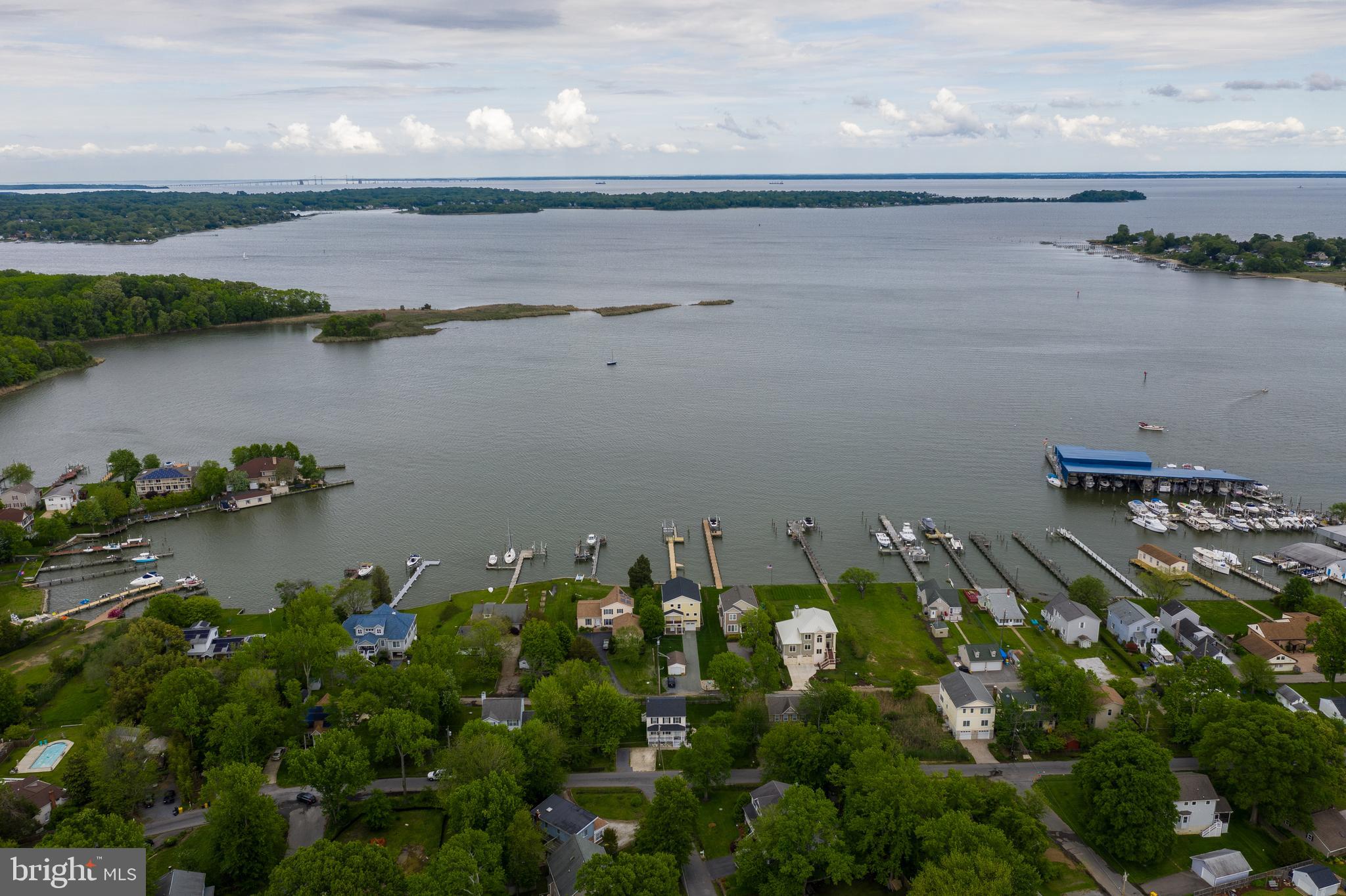 SELBY ON THE BAY - Residential