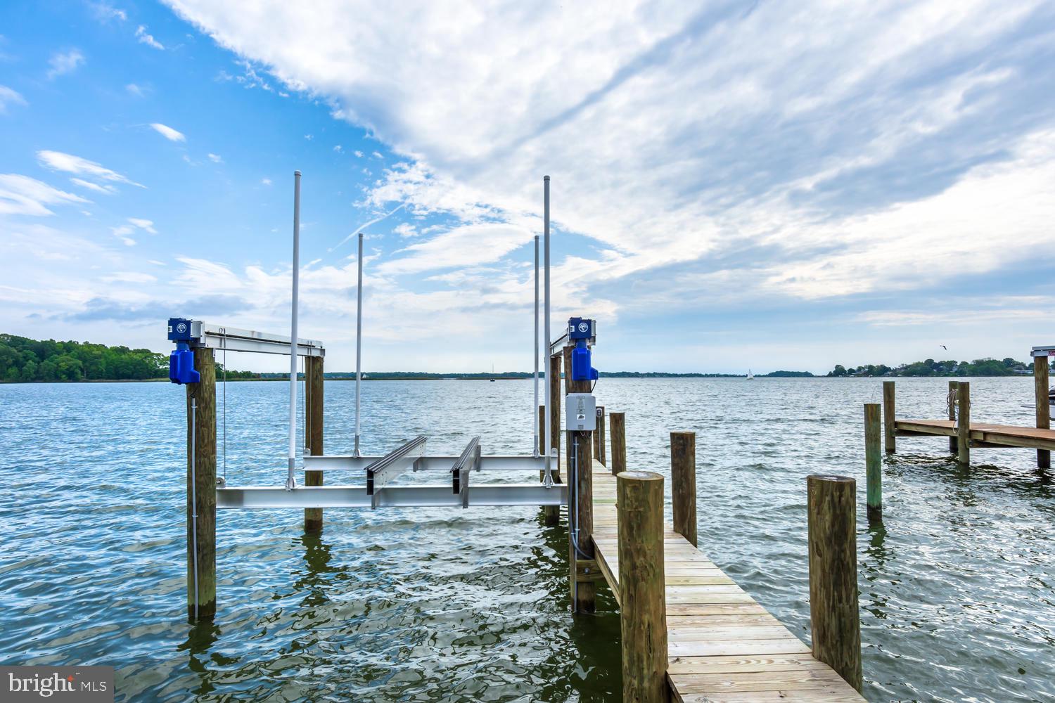 SELBY ON THE BAY - Residential