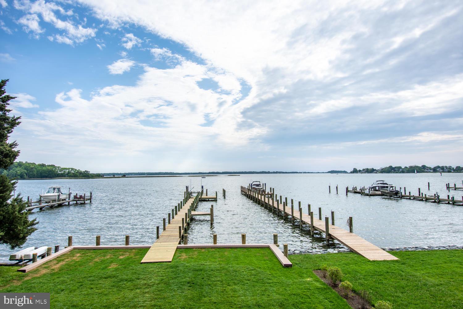 SELBY ON THE BAY - Residential