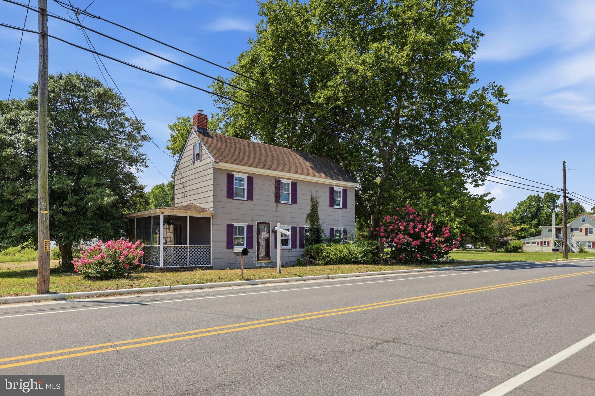 1639 MAIN STREET