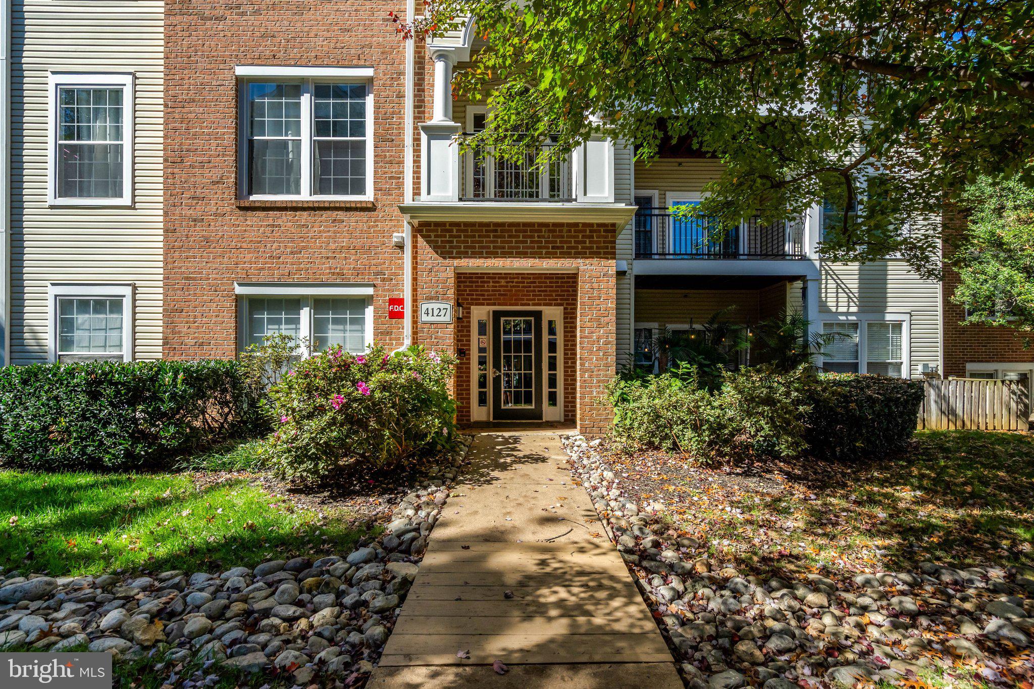 4127 FOUNTAINSIDE LANE 304