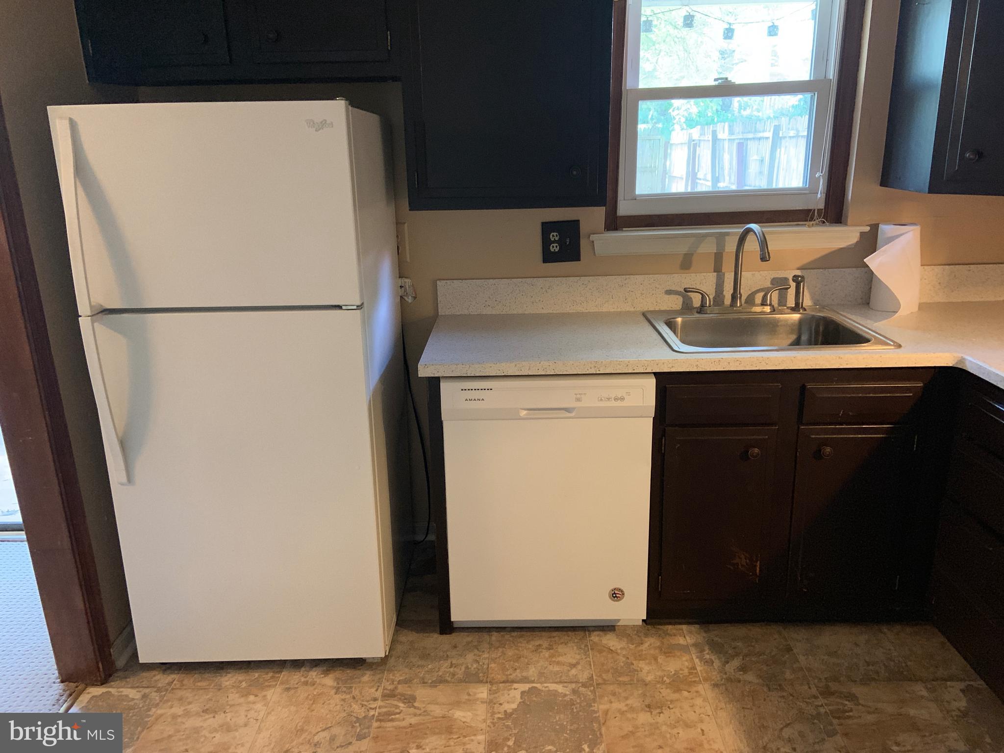 ORCHARD COURTS - Residential Lease