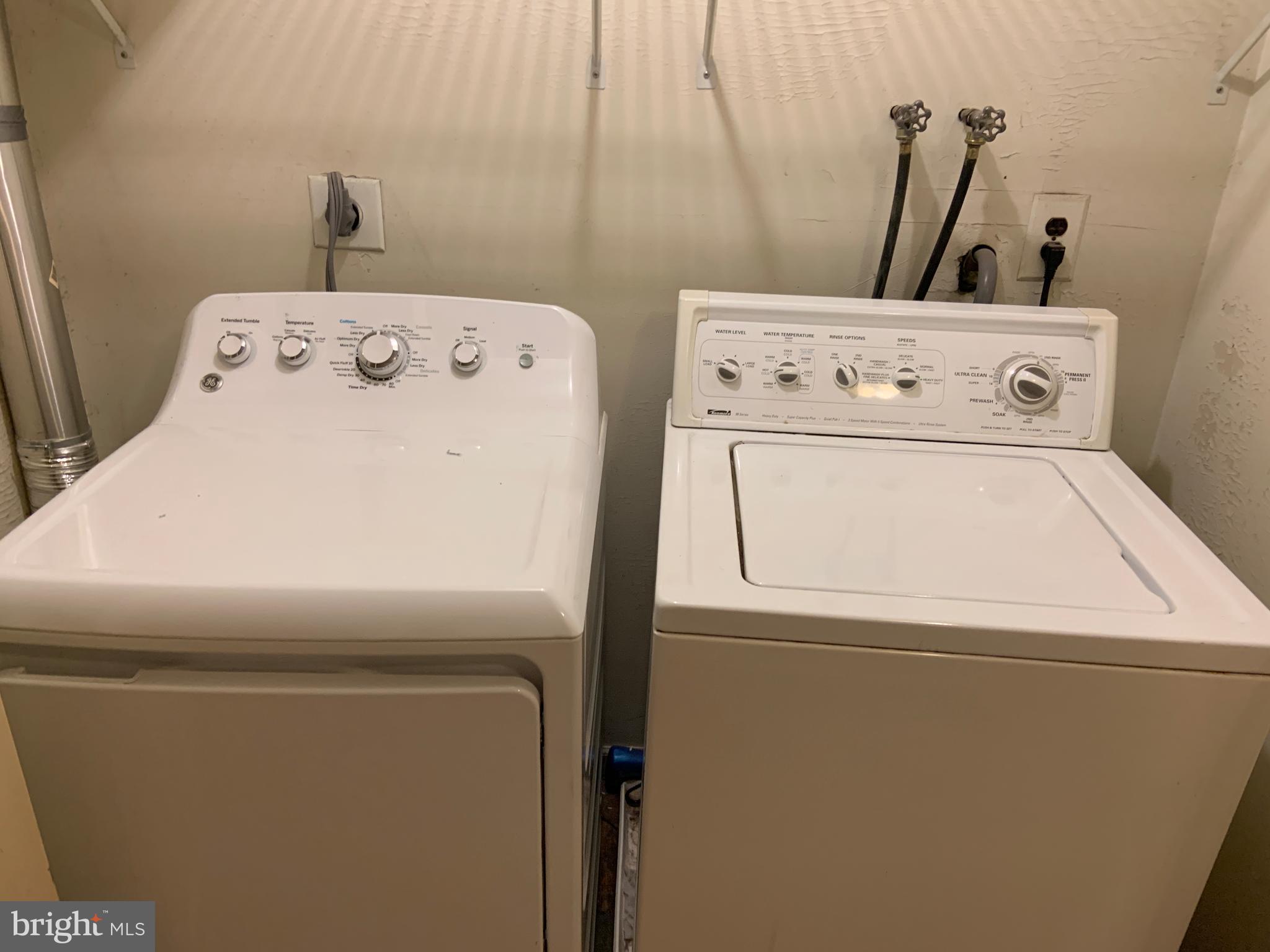 ORCHARD COURTS - Residential Lease