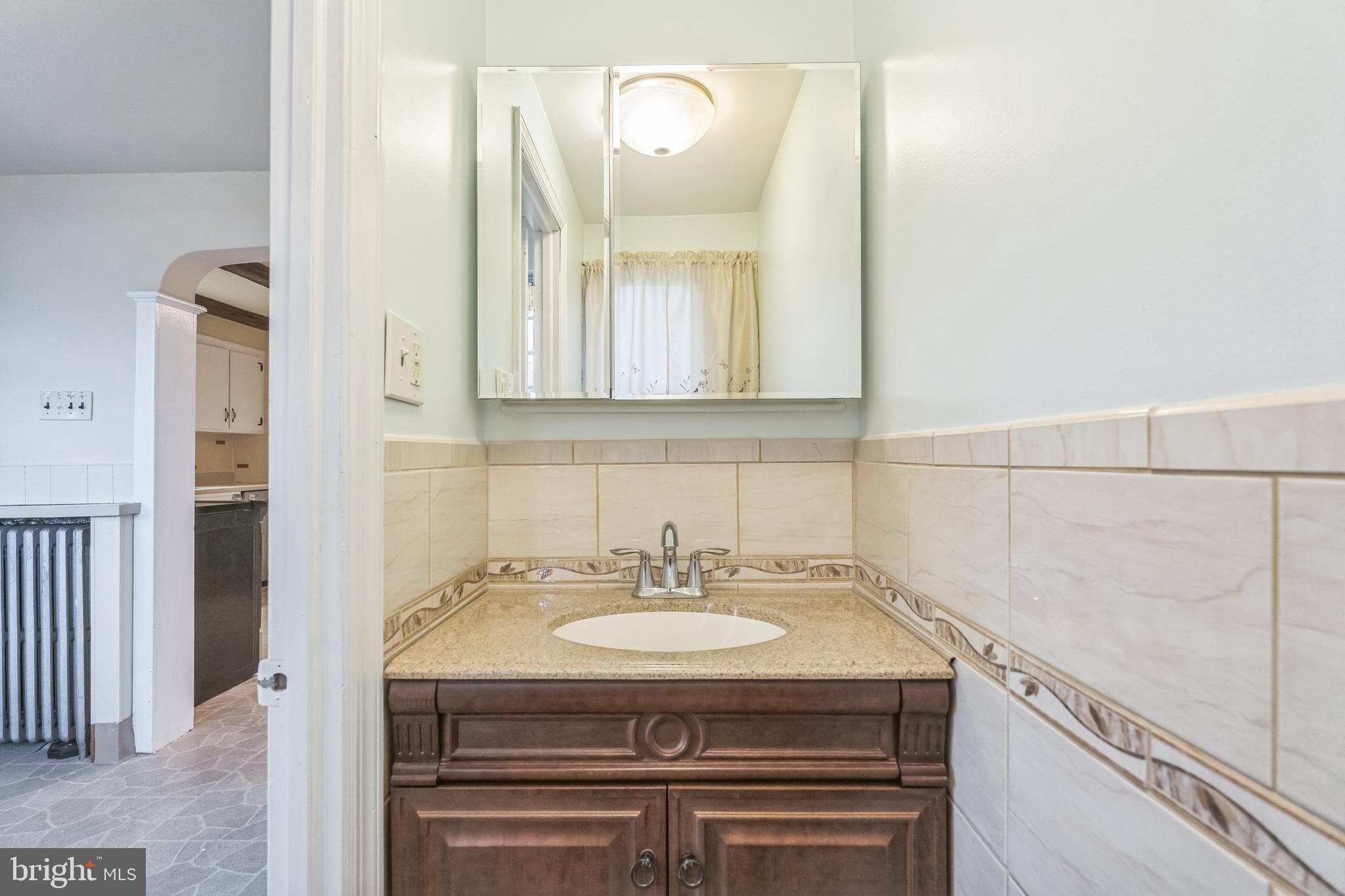 CLIFTON HEIGHTS - Residential