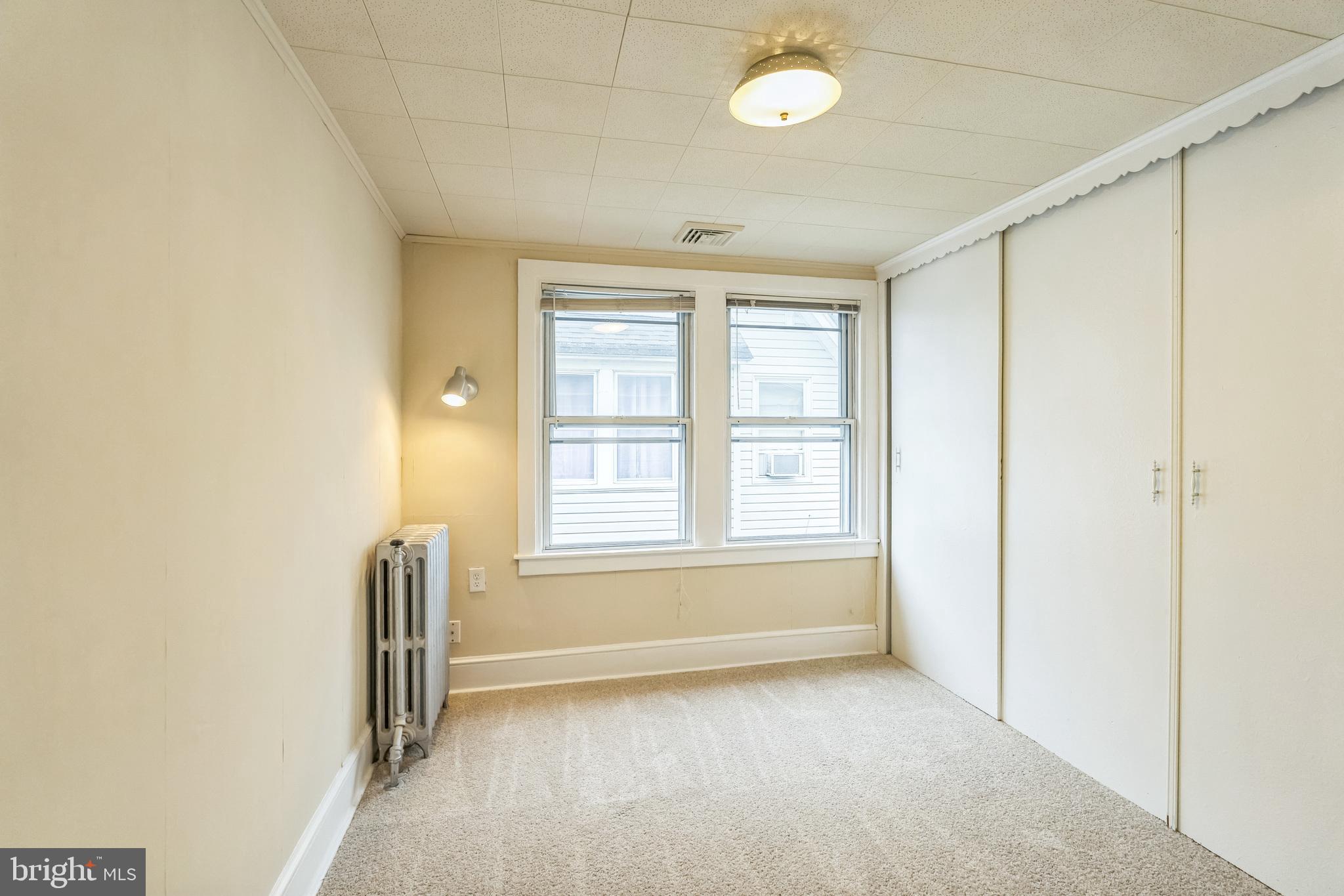 CLIFTON HEIGHTS - Residential