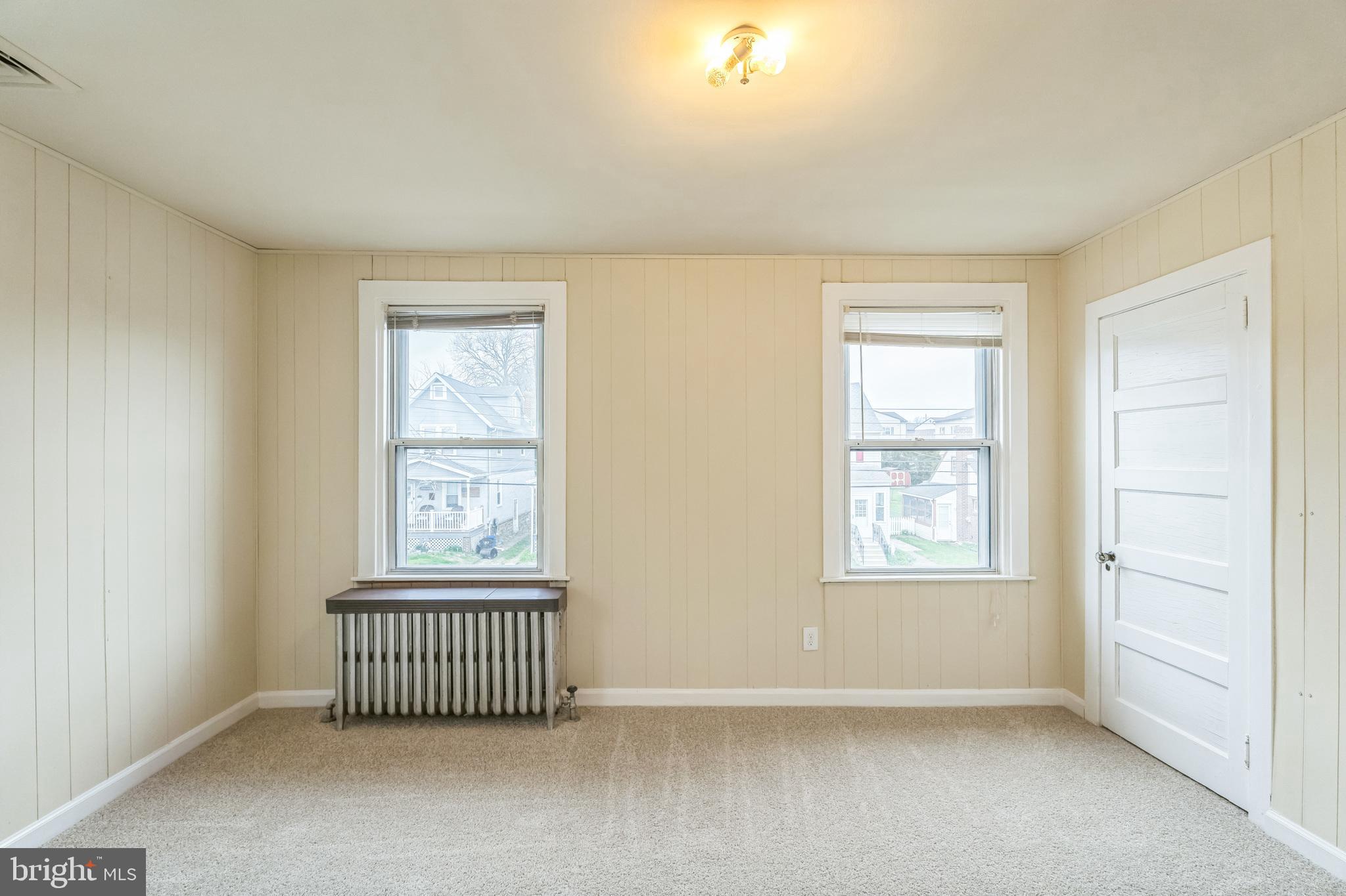 CLIFTON HEIGHTS - Residential