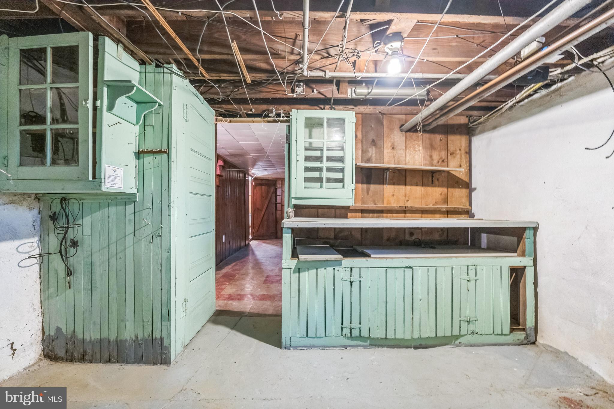 CLIFTON HEIGHTS - Residential