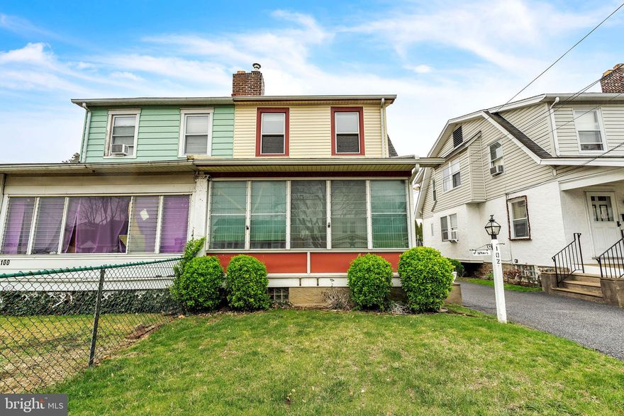 Welcome to 102 W Broadway Ave in the heart of Clifton Heights! This well-maintained twin home offers a perfect blend of charm and modern updates. Featuring refinished hardwood floors on the main level and brand new carpet upstairs, this home is move-in ready. The kitchen is bright and functional, equipped with brand new appliances and plenty of cabinet space. The enclosed front porch provides additional living space, perfect for a sitting area, home office, or playroom.  Upstairs, you’ll find three spacious bedrooms with great natural light and a full hall bath. The home also offers a shared driveway, a detached garage, and a private backyard.  Additionally the whole interior is freshly painted along with updated lighting and fixtures.  The basement has a full laundry area with storage.
Convenient location near shopping, schools, public transit, and major routes

Don’t miss this opportunity to own a well-cared-for home in a quiet neighborhood with great amenities nearby. Schedule your tour today!