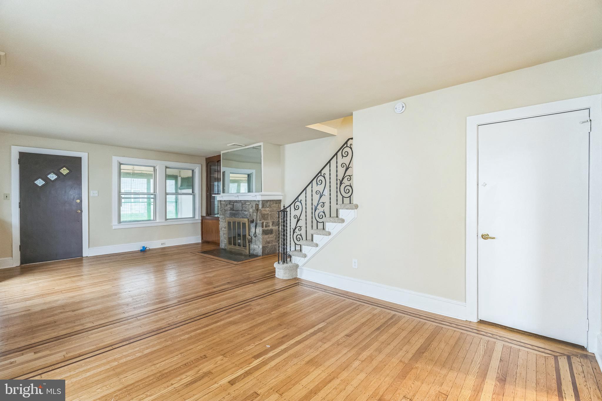 CLIFTON HEIGHTS - Residential