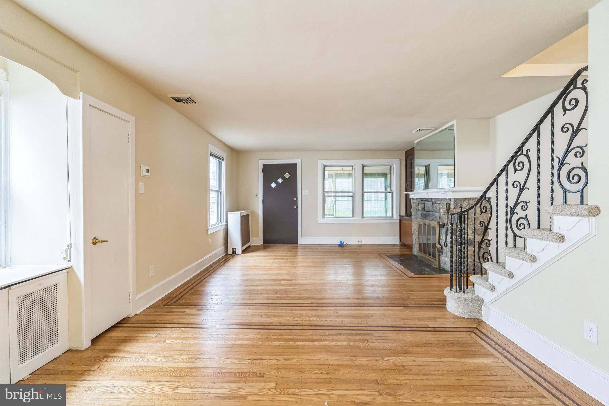 CLIFTON HEIGHTS - Residential