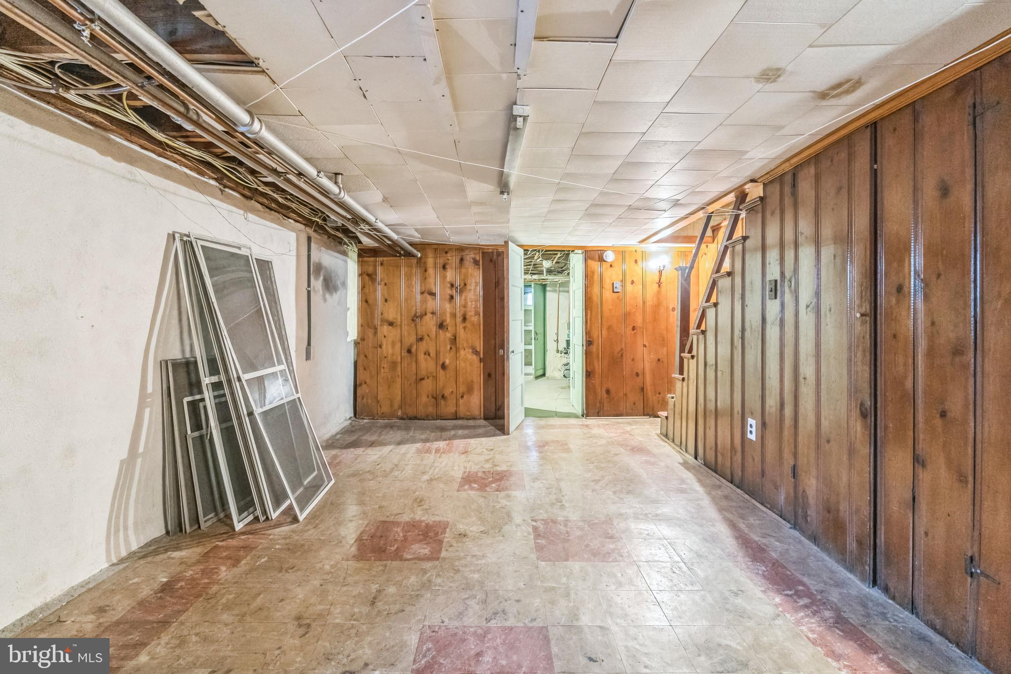 CLIFTON HEIGHTS - Residential