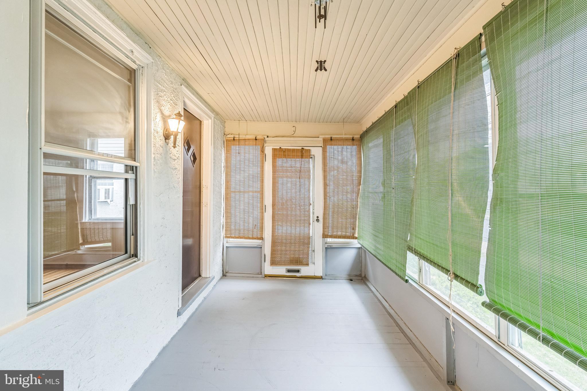 CLIFTON HEIGHTS - Residential