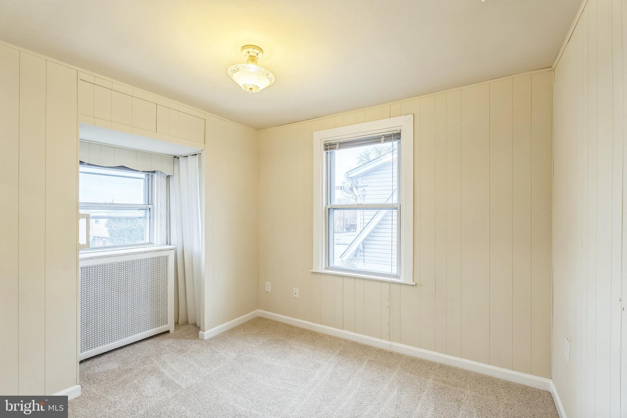 CLIFTON HEIGHTS - Residential