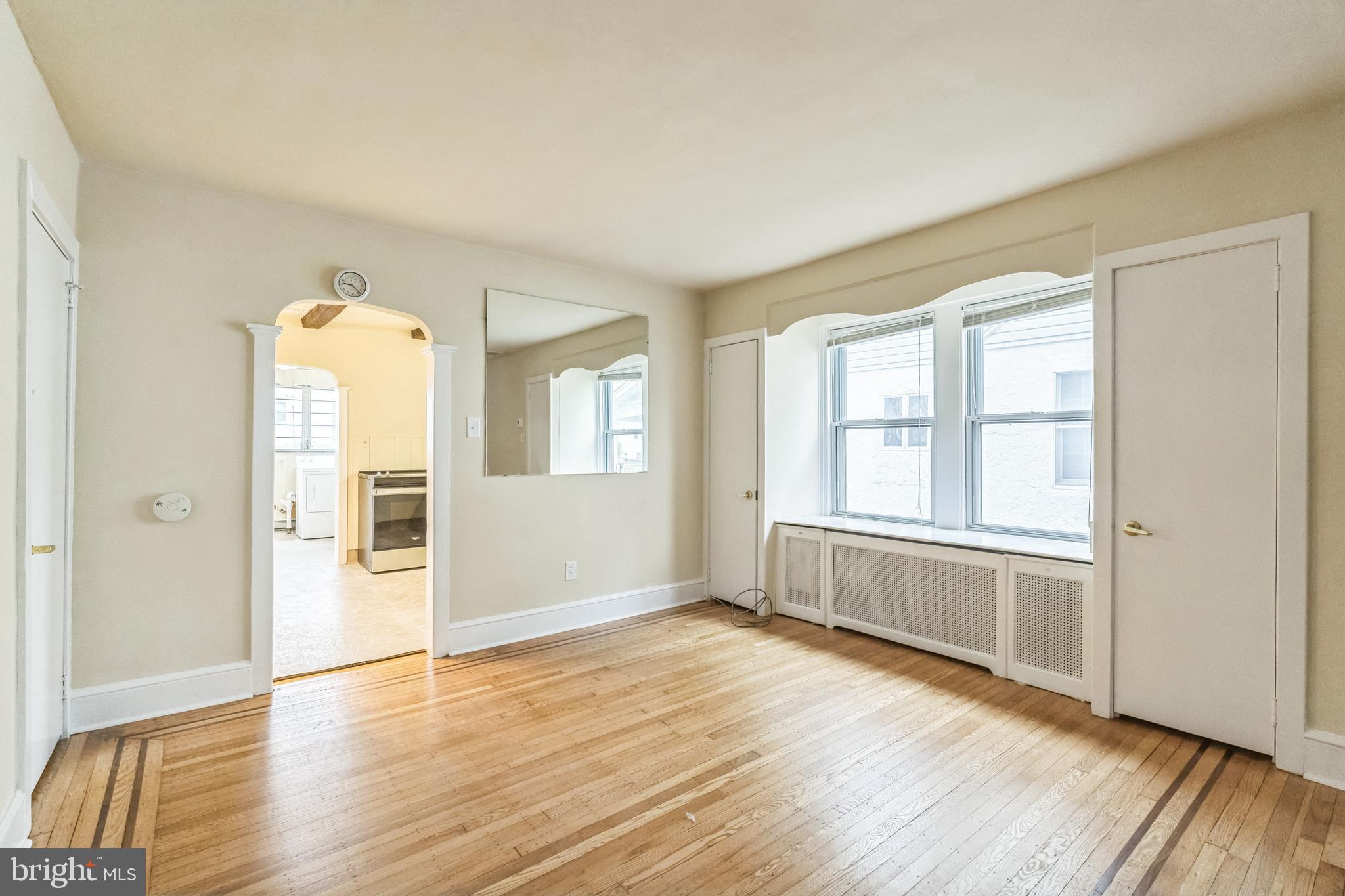 CLIFTON HEIGHTS - Residential