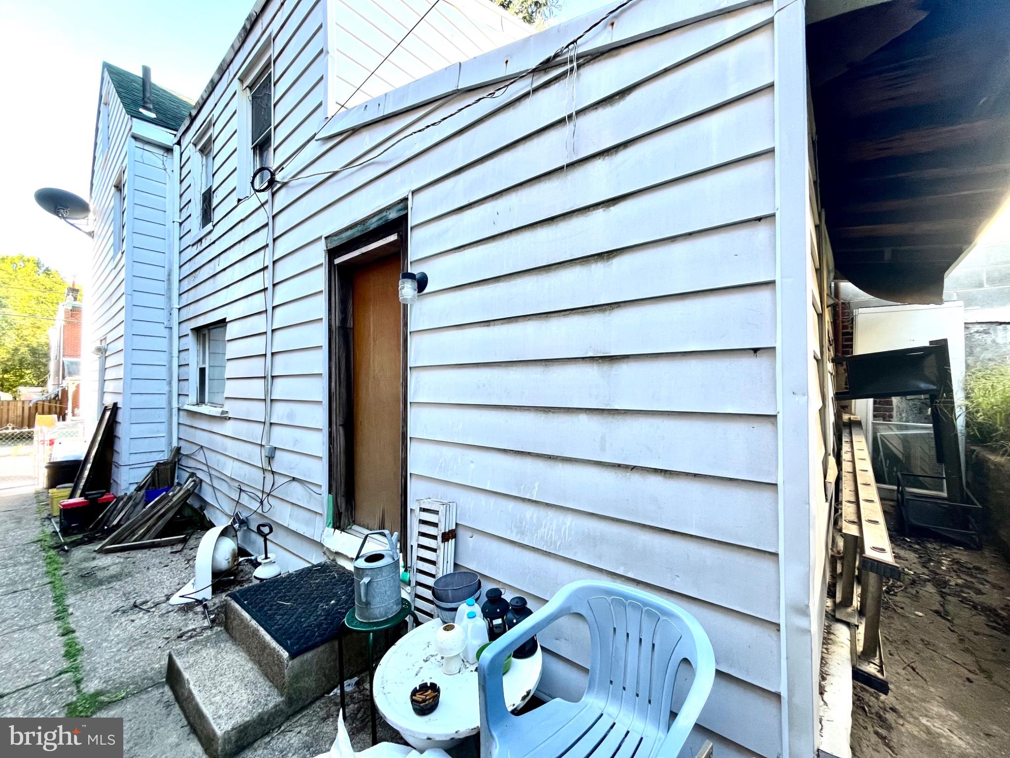 1317 SELLERS STREET