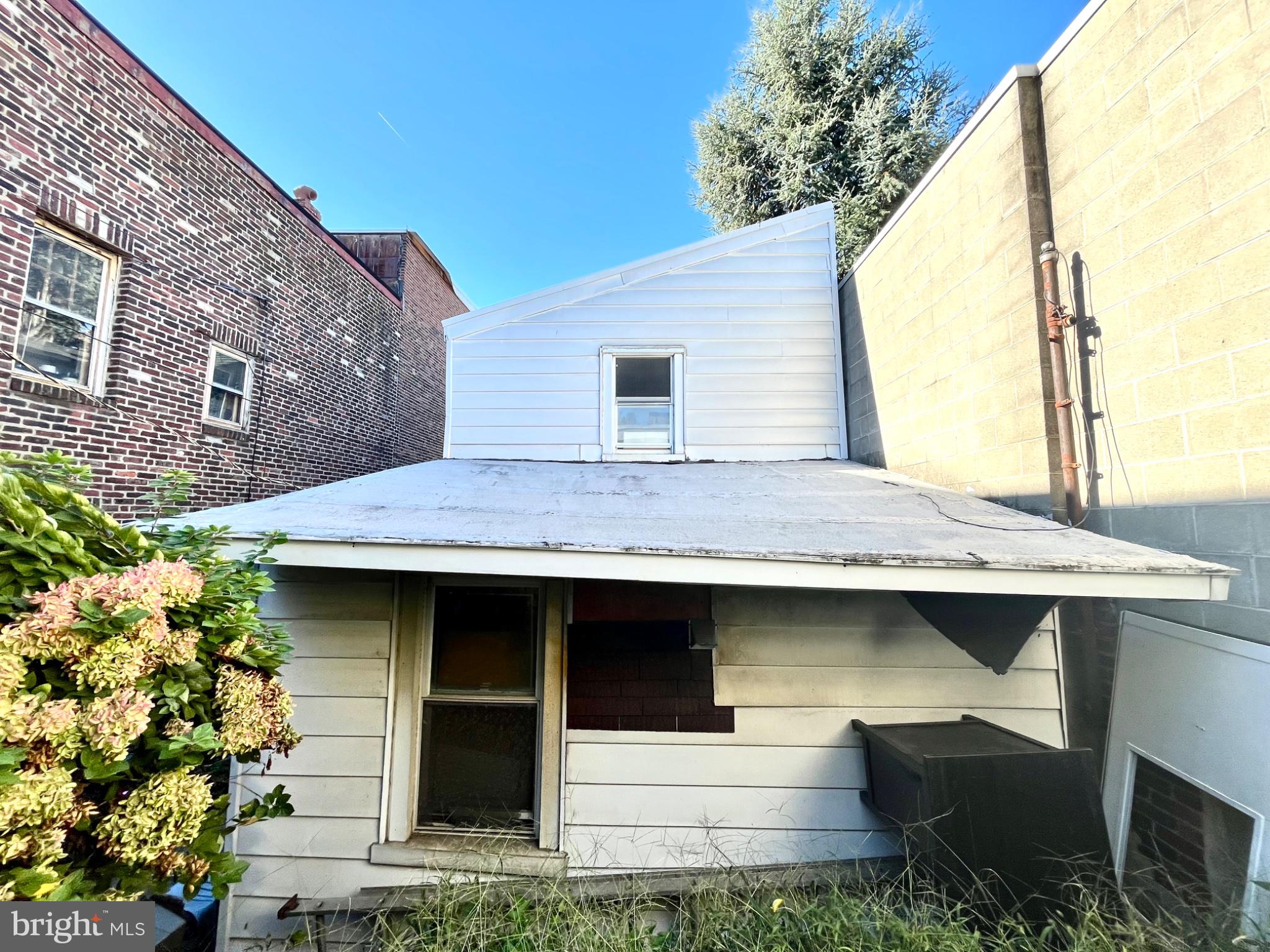 1317 SELLERS STREET