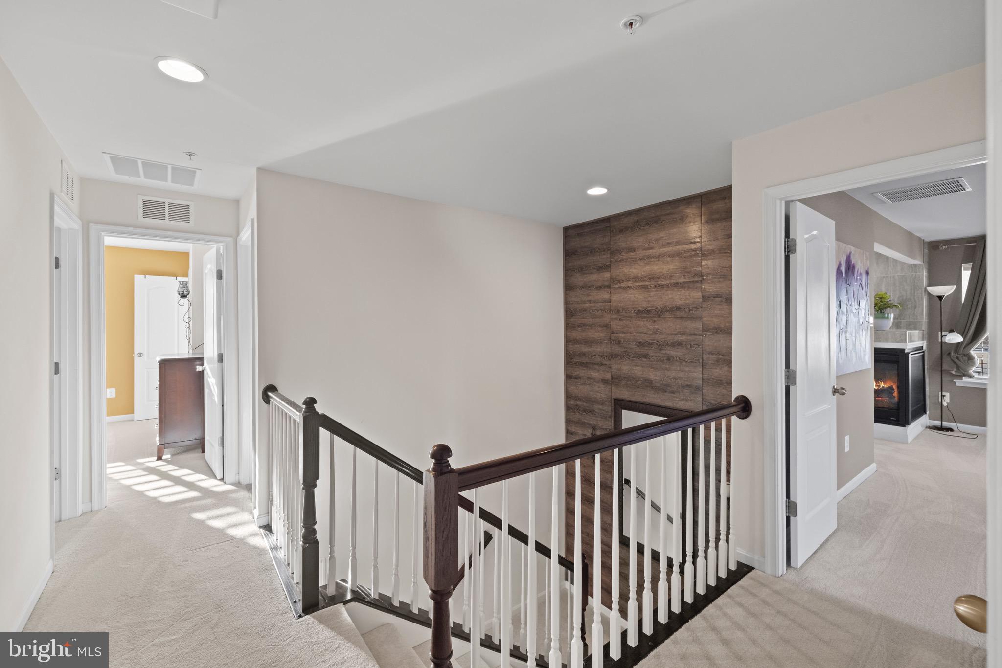 SOUTH HAMPTON SUB - Residential