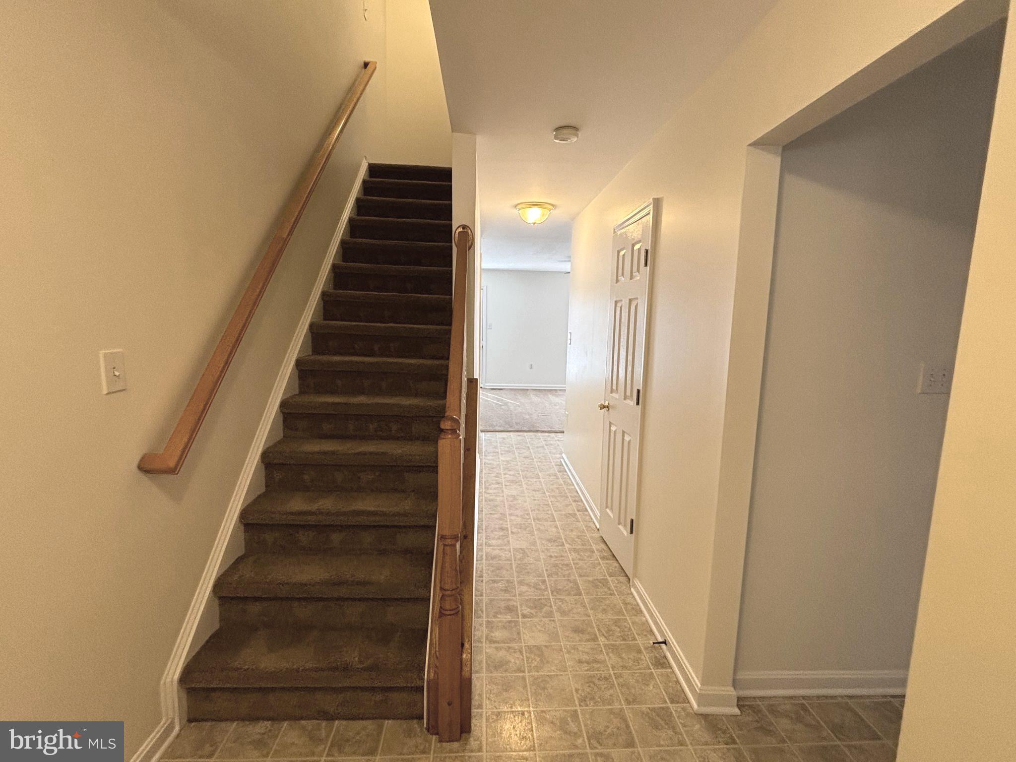 HAMMONDS MILL - Residential Lease