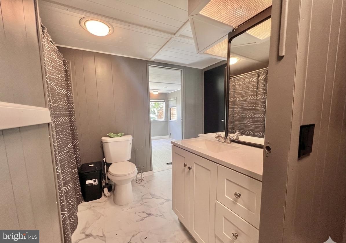LITTLE HOLLYWOOD - Residential