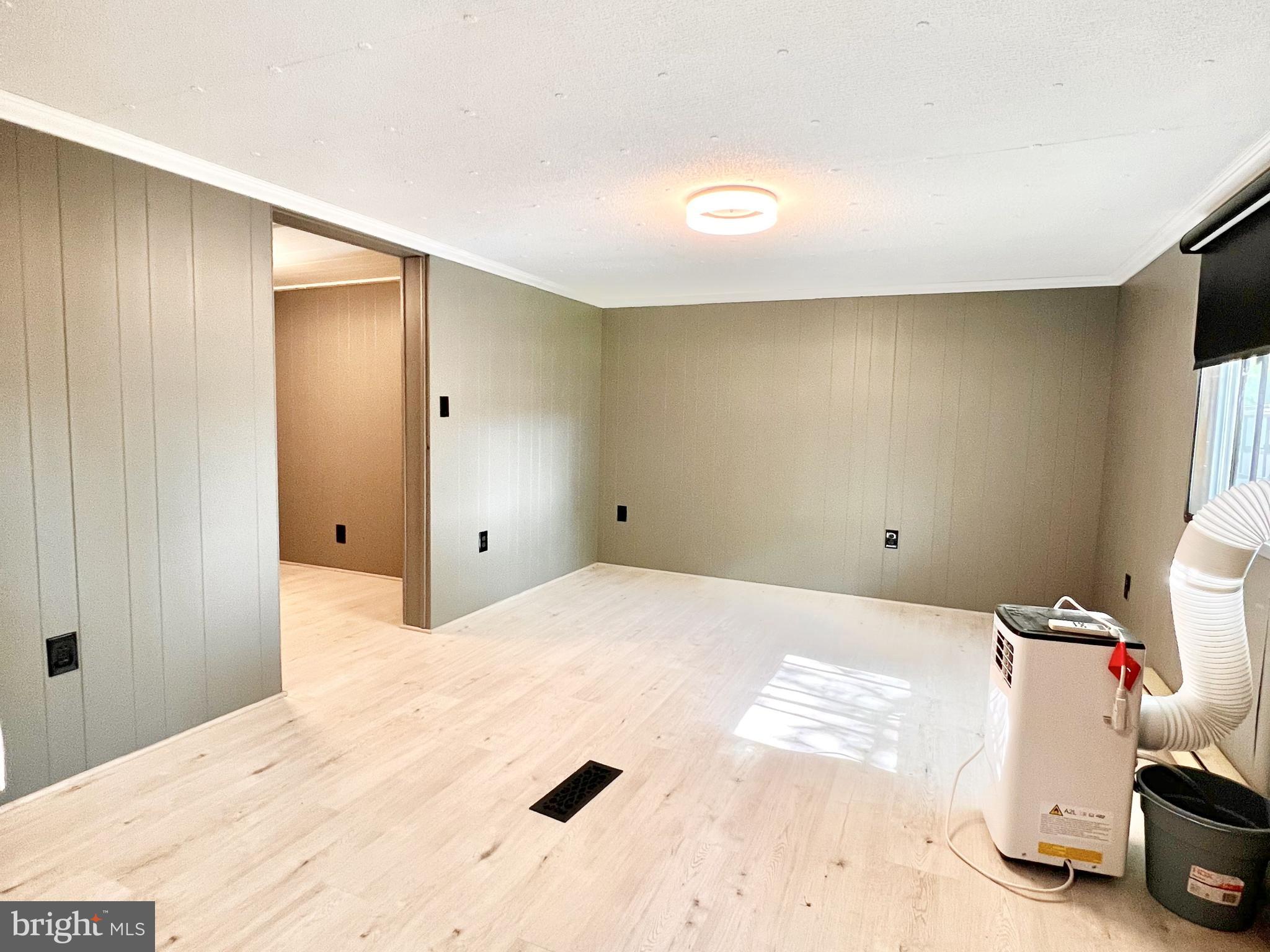 LITTLE HOLLYWOOD - Residential