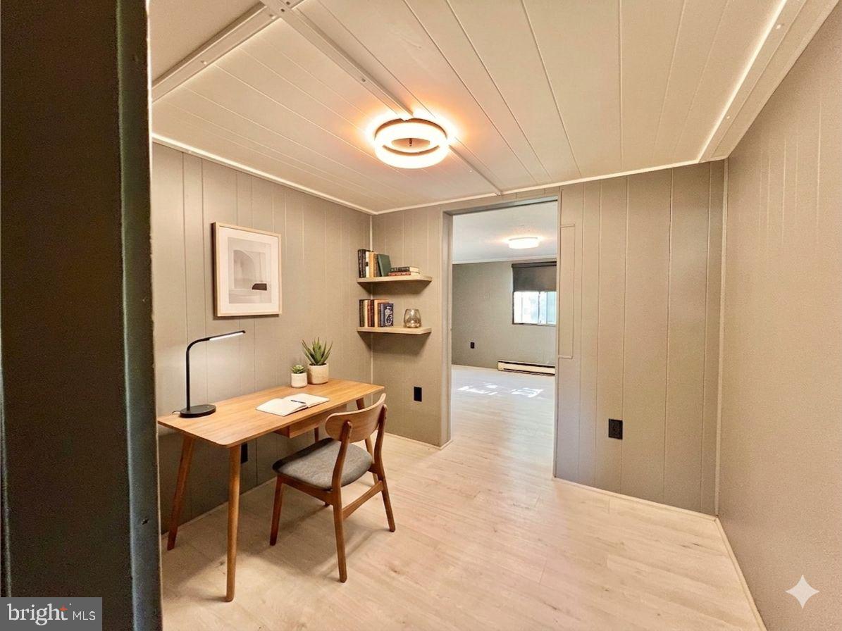 LITTLE HOLLYWOOD - Residential