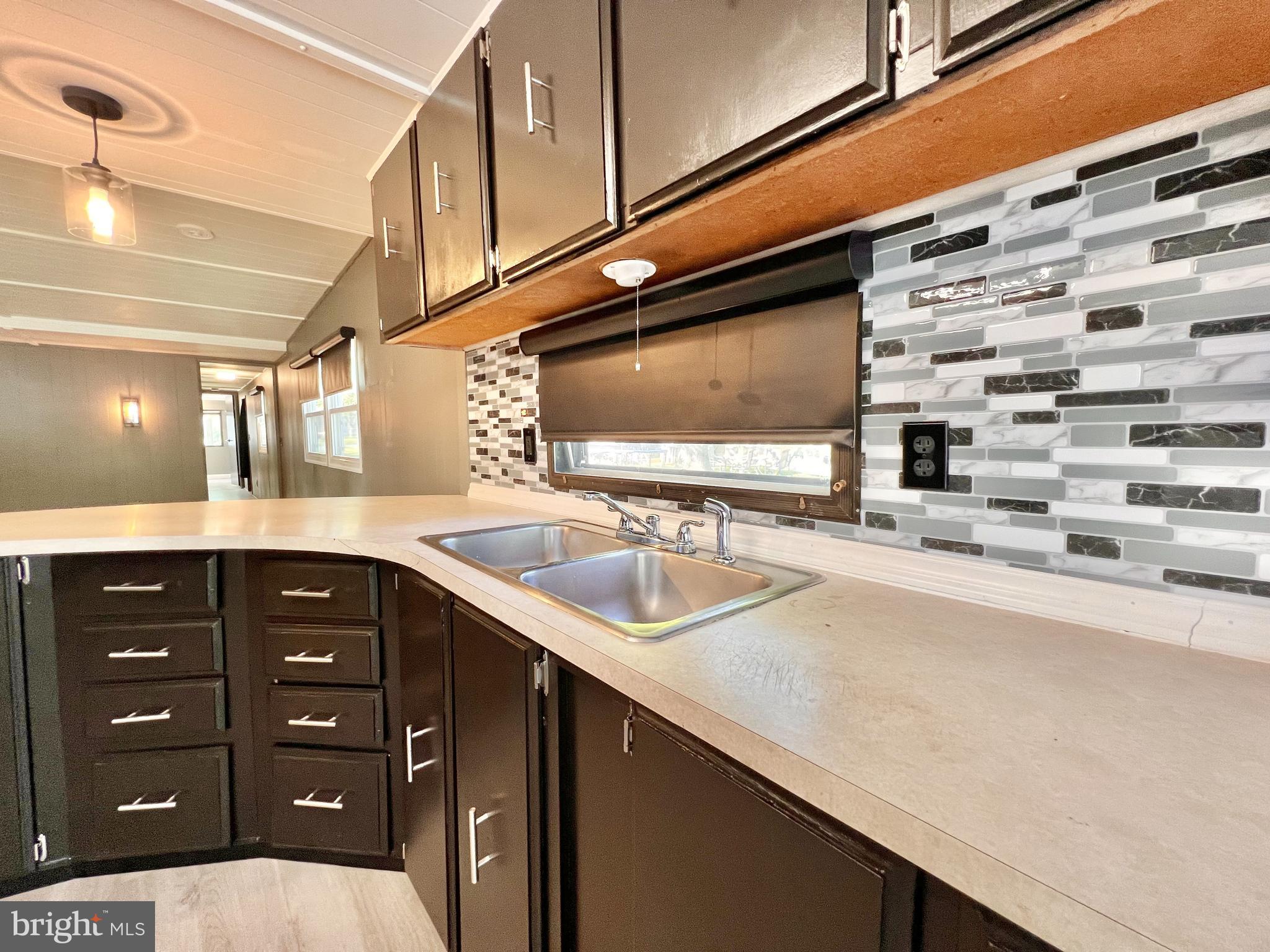 LITTLE HOLLYWOOD - Residential