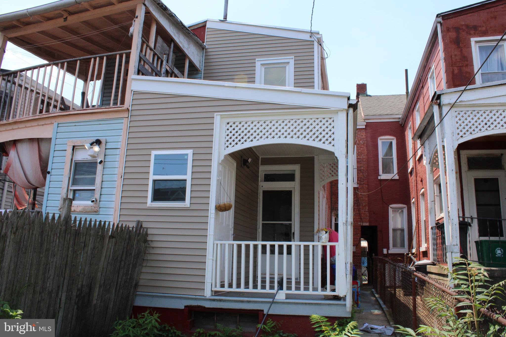 233 PEAR STREET
