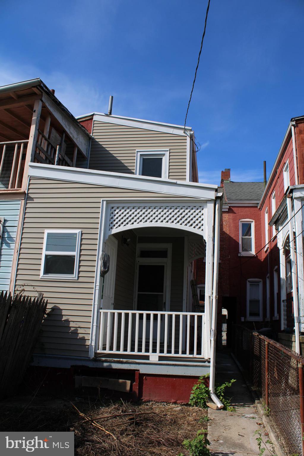 233 PEAR STREET