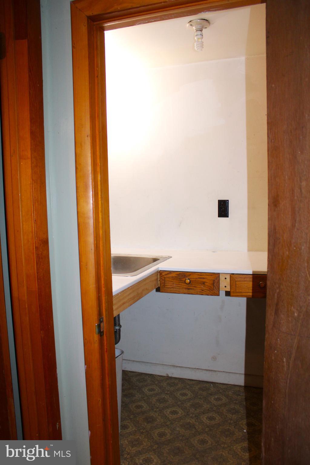 WEST SIDE - Residential