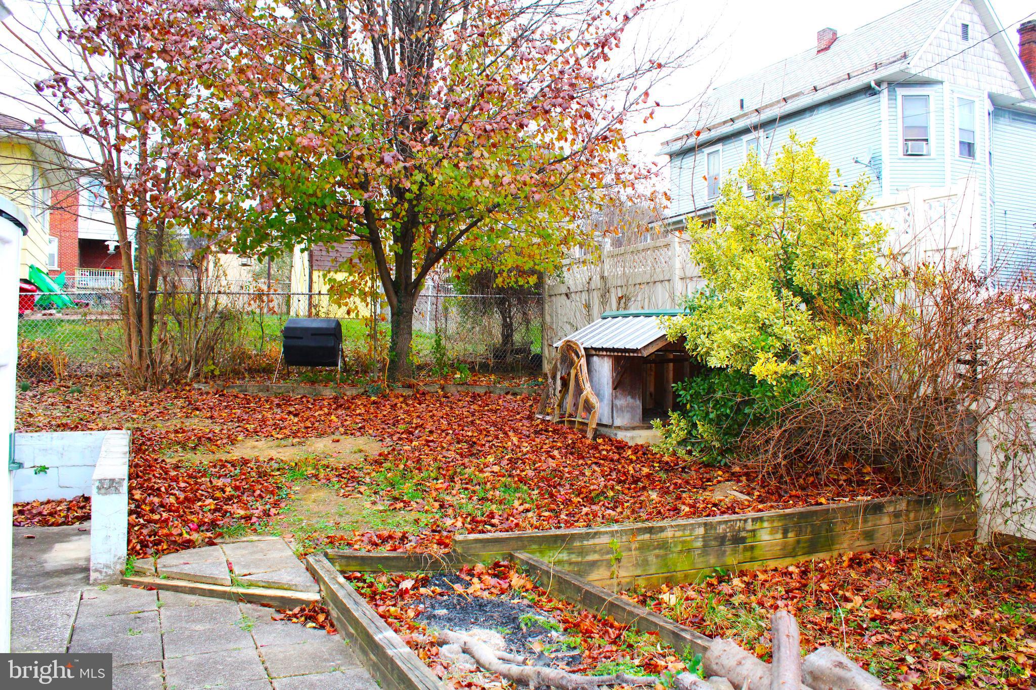 WEST SIDE - Residential