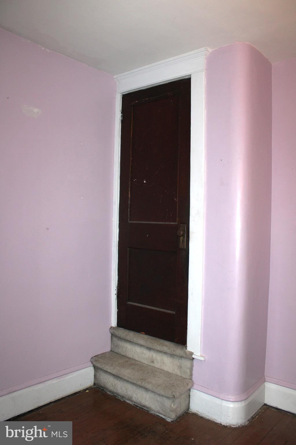 WEST SIDE - Residential