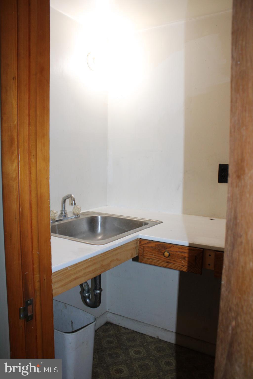 WEST SIDE - Residential