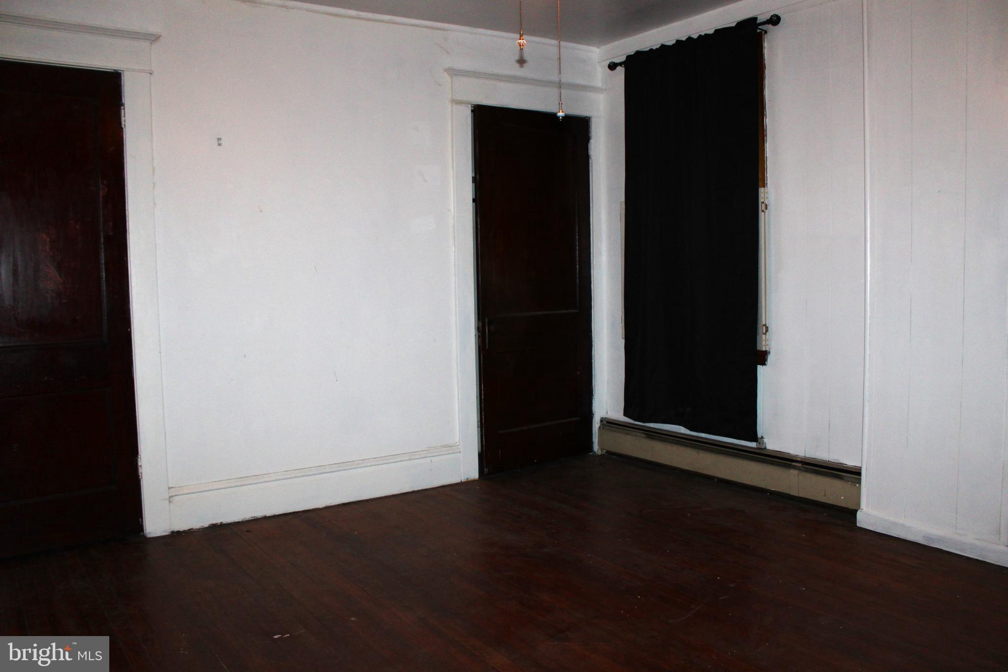 WEST SIDE - Residential