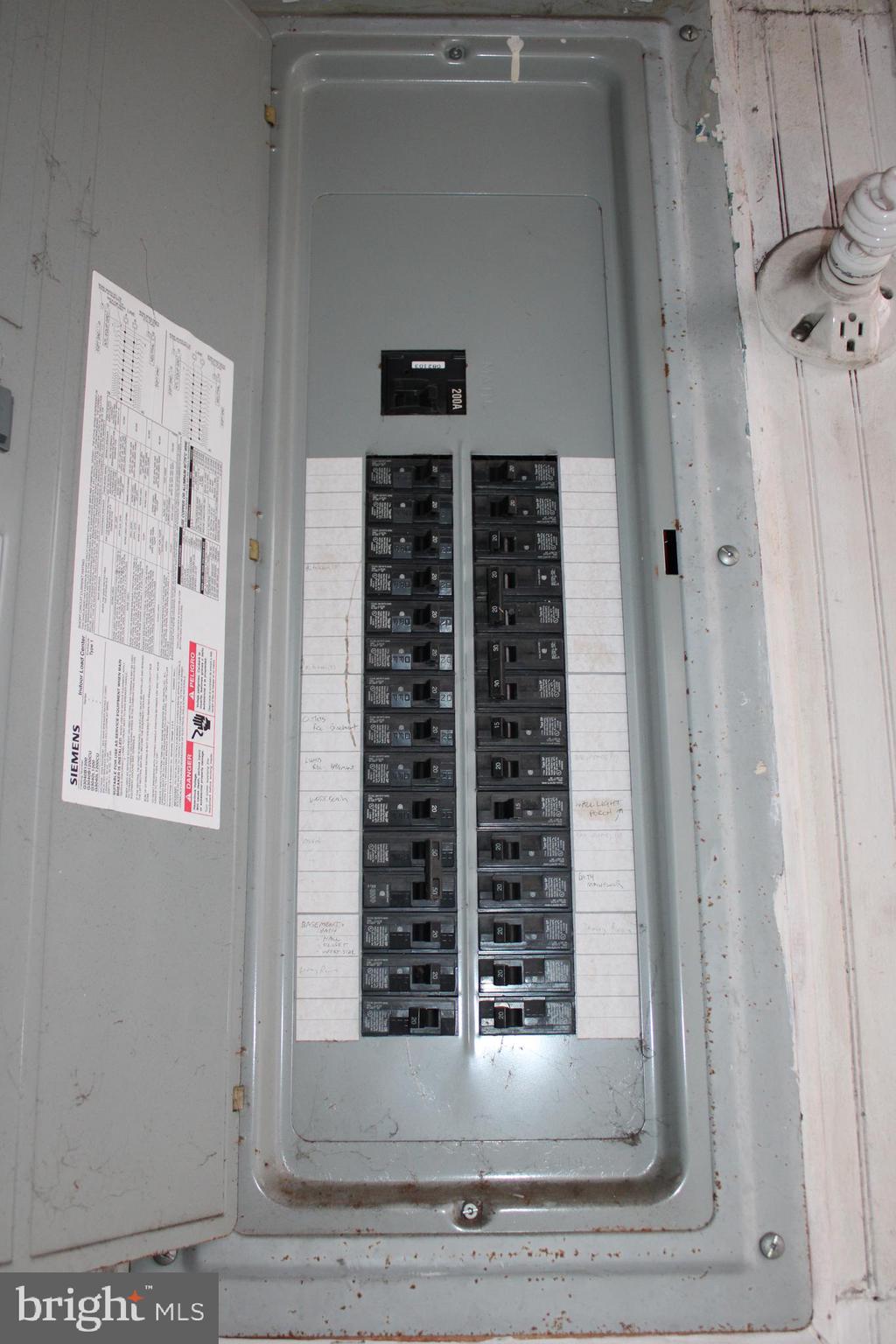 WEST SIDE - Residential