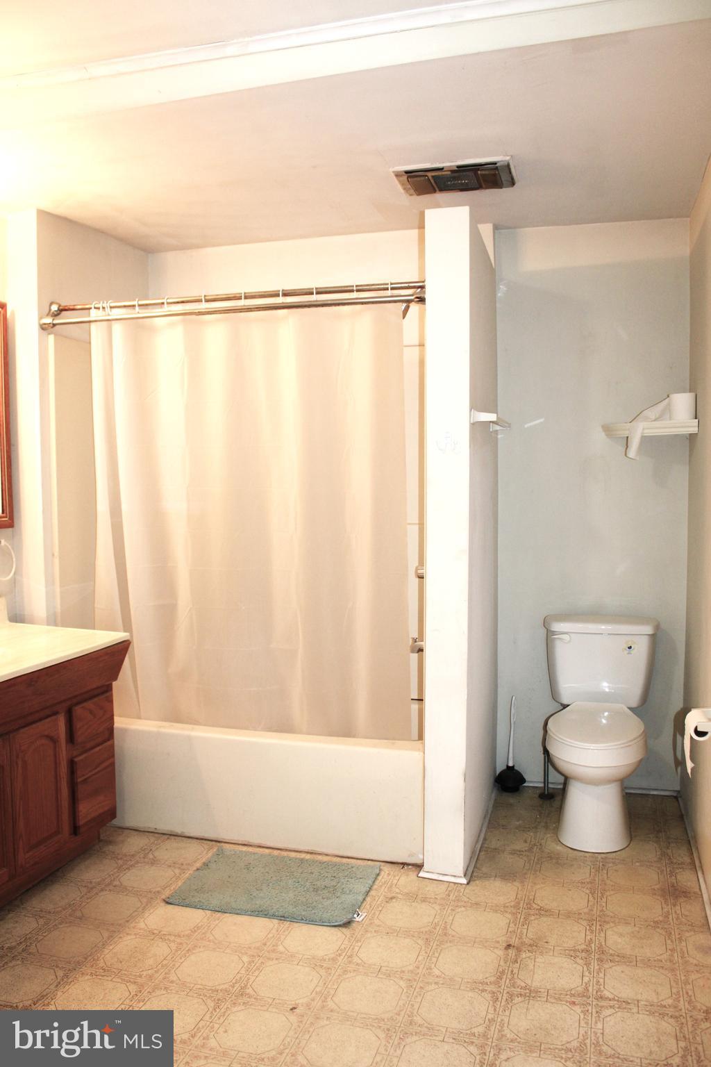 WEST SIDE - Residential